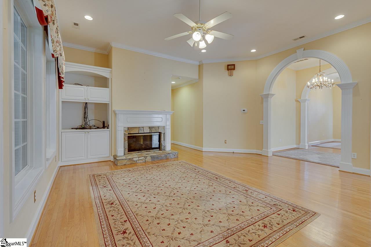 102 Wineberry Way Greenville, SC 29615