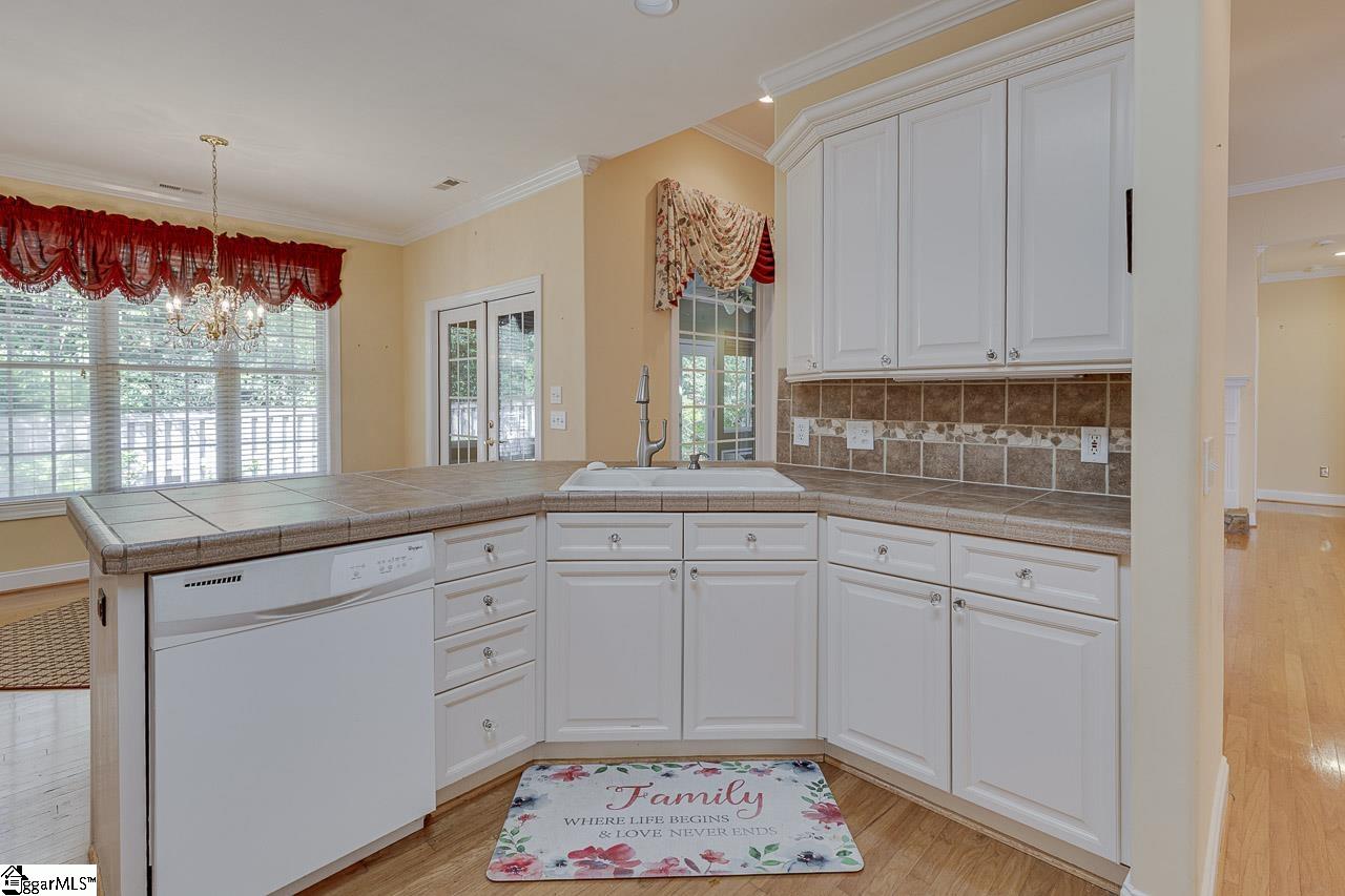 102 Wineberry Way Greenville, SC 29615