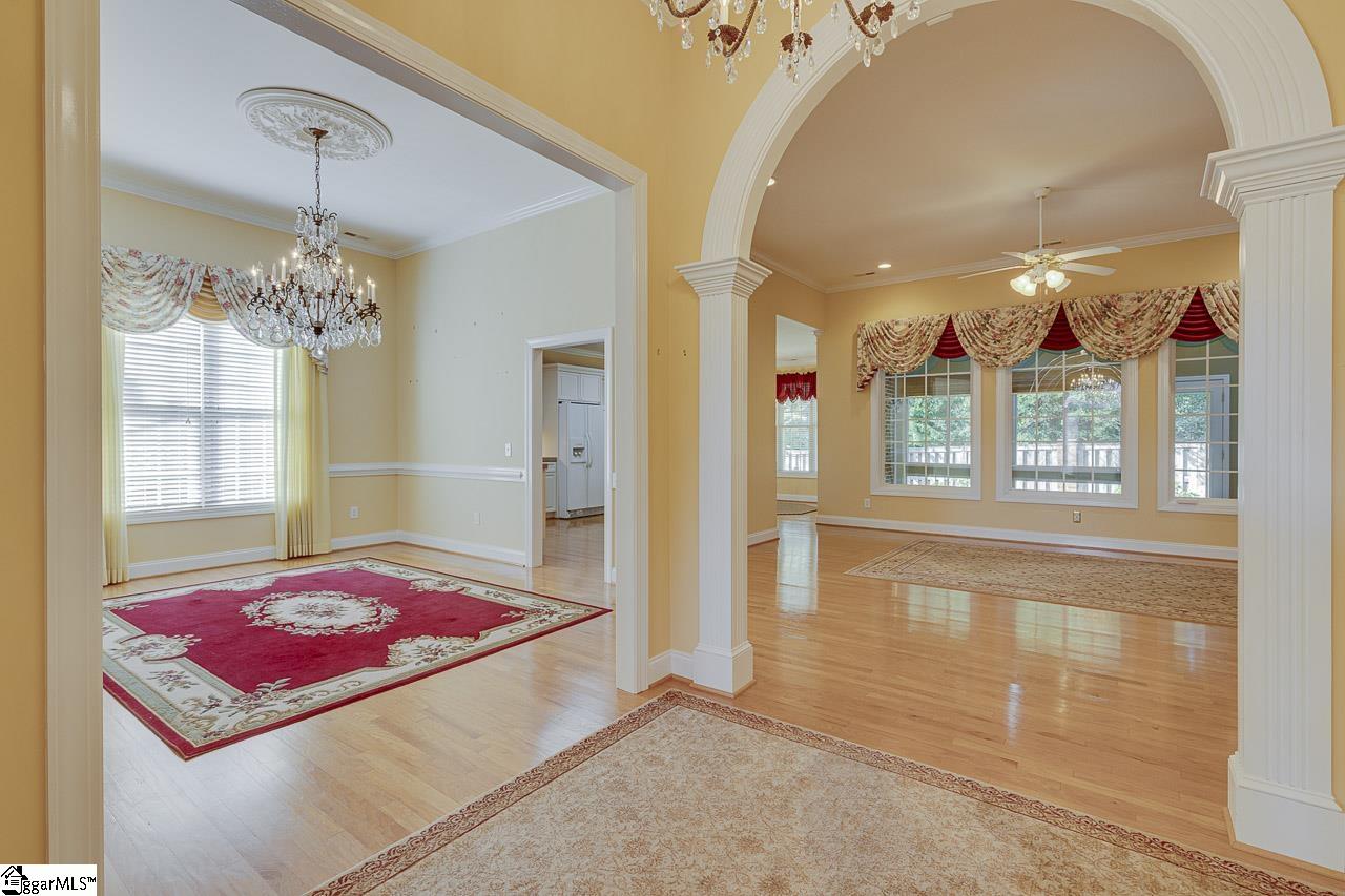 102 Wineberry Way Greenville, SC 29615