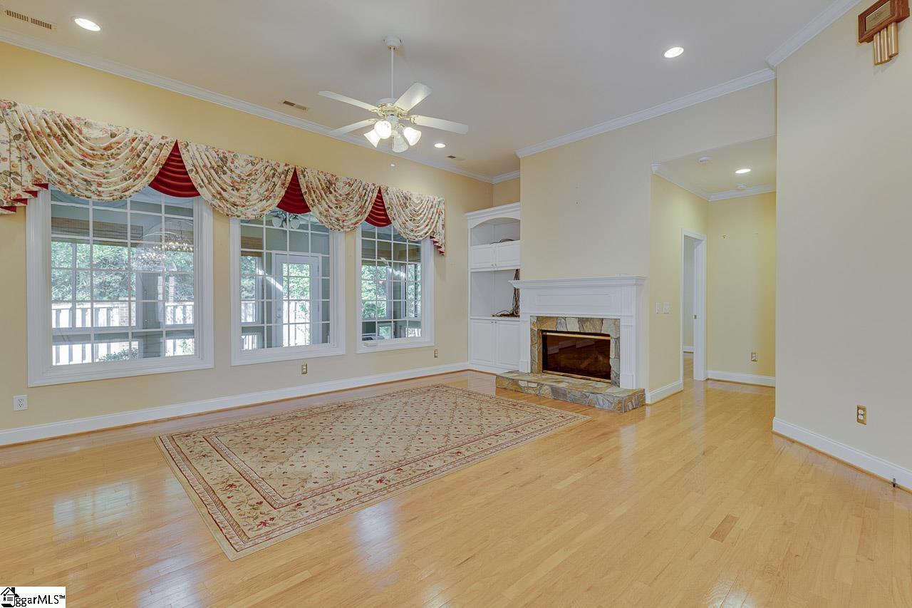 102 Wineberry Way Greenville, SC 29615