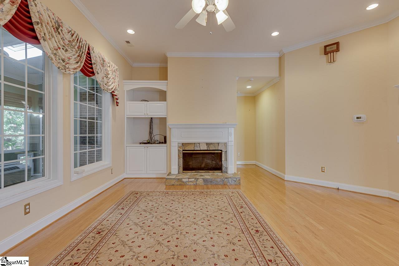102 Wineberry Way Greenville, SC 29615
