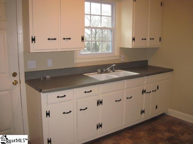 28 Blair Street Greenville, SC 29607-1902