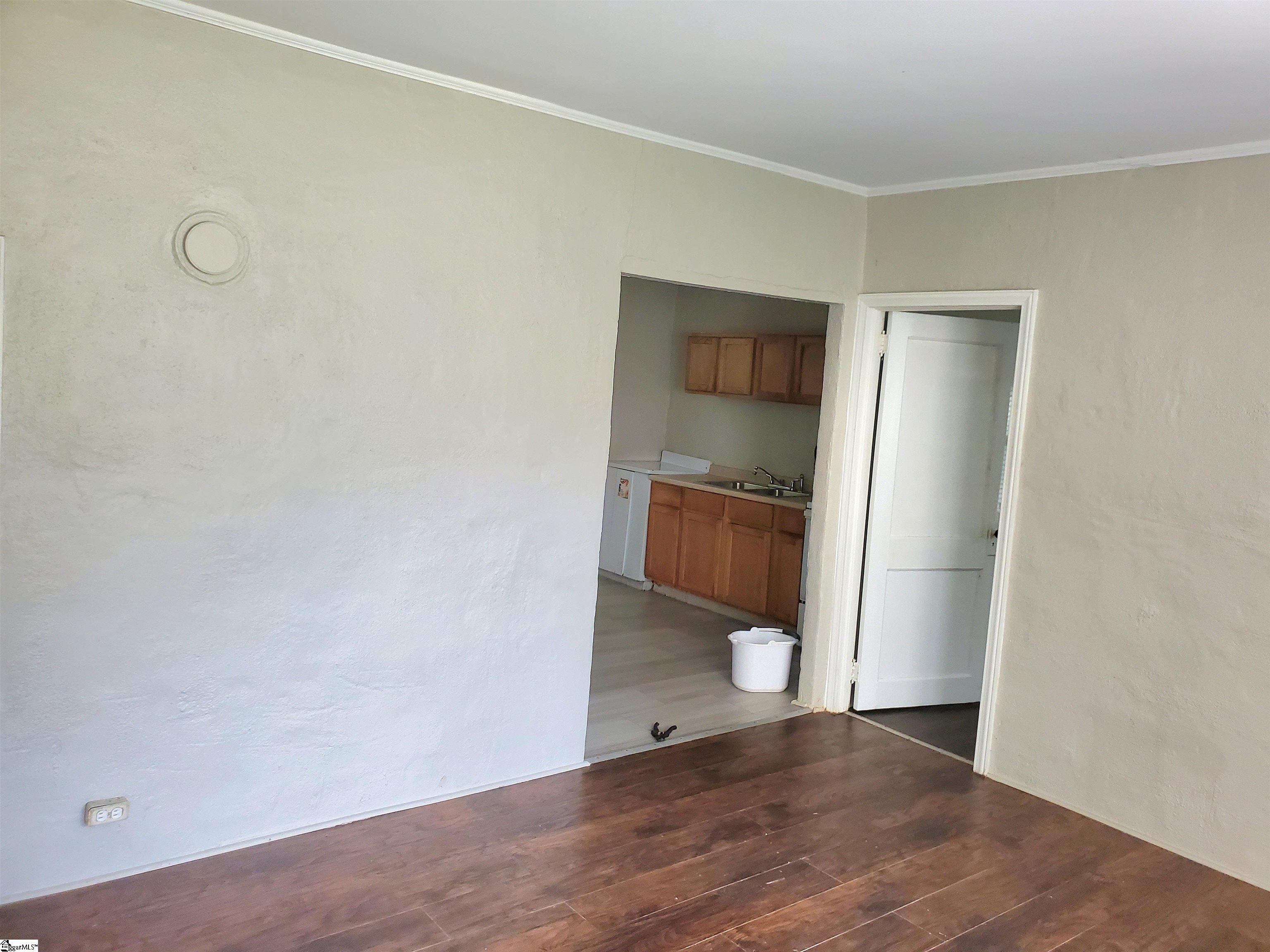 28 Blair Street Greenville, SC 29607-1902