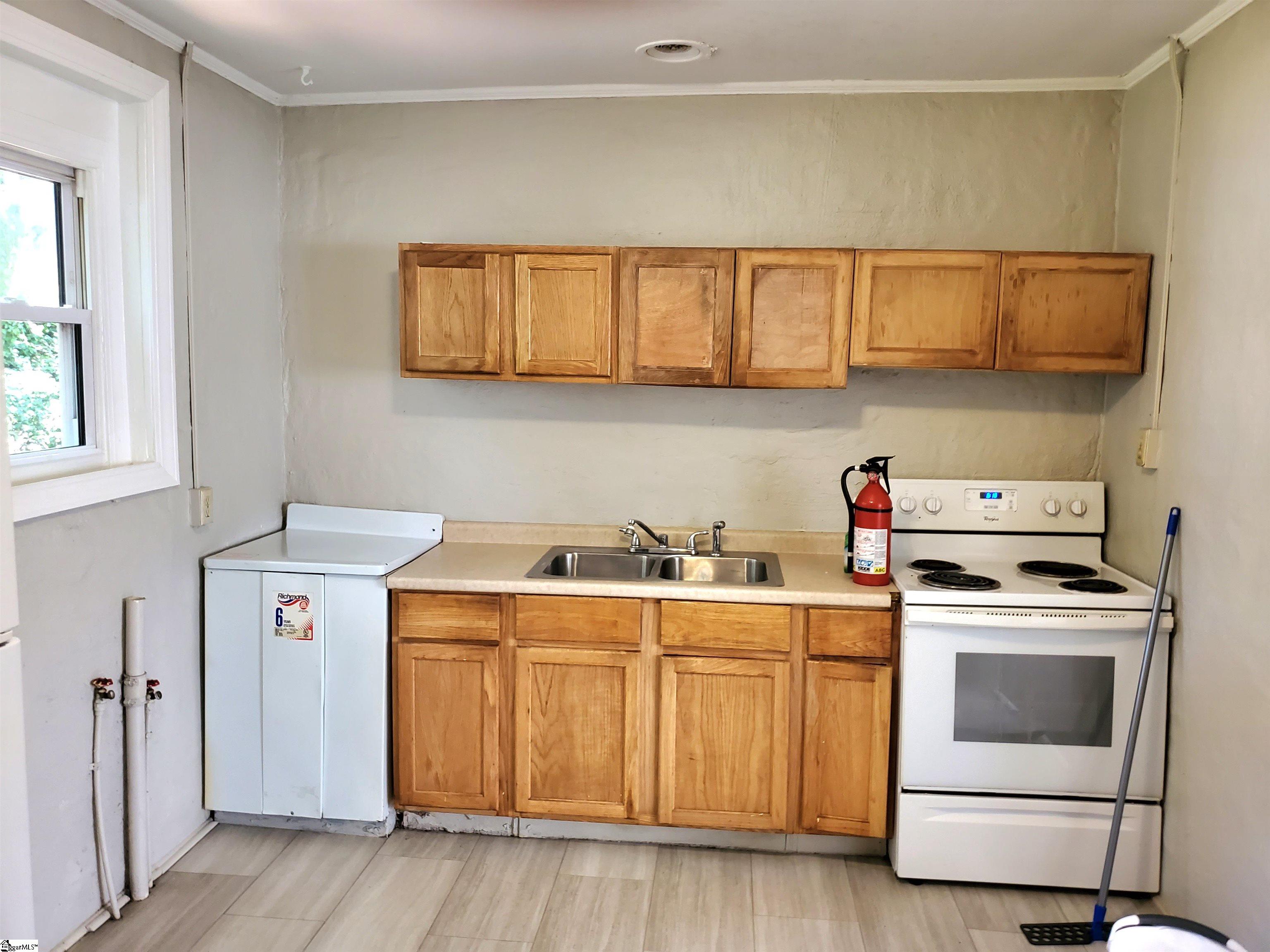 28 Blair Street Greenville, SC 29607-1902