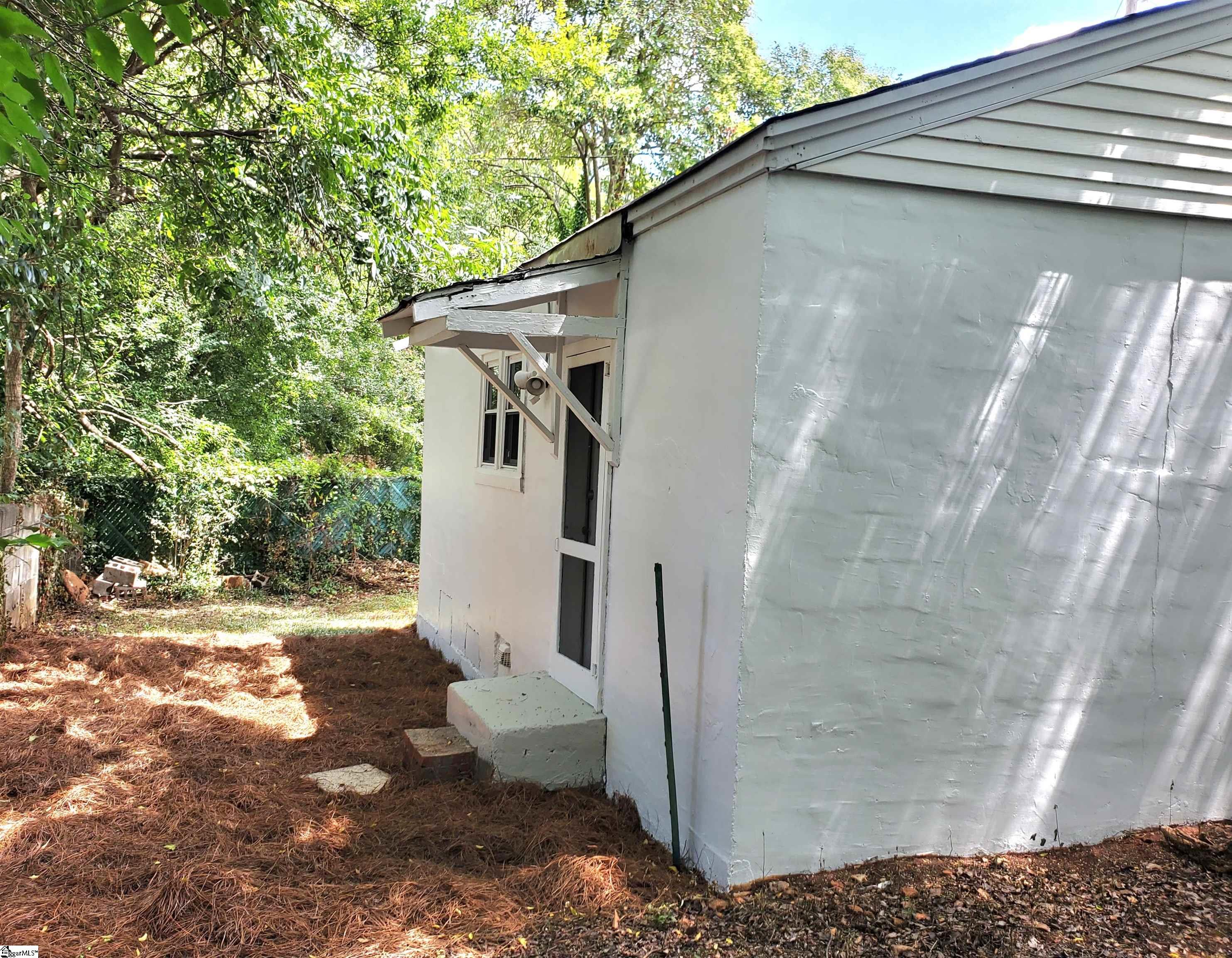 28 Blair Street Greenville, SC 29607-1902