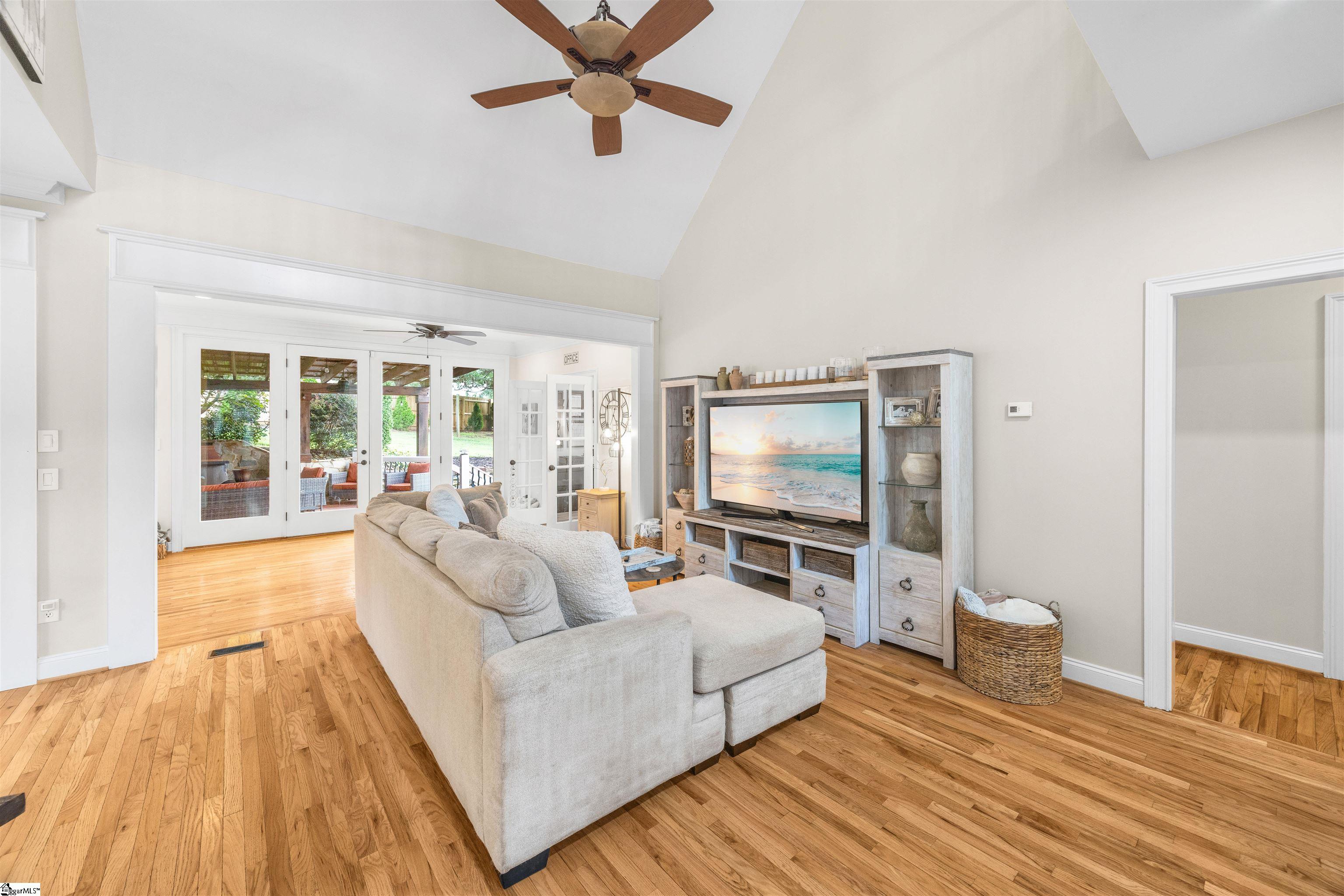 317 Squires Creek Road Simpsonville, SC 29681