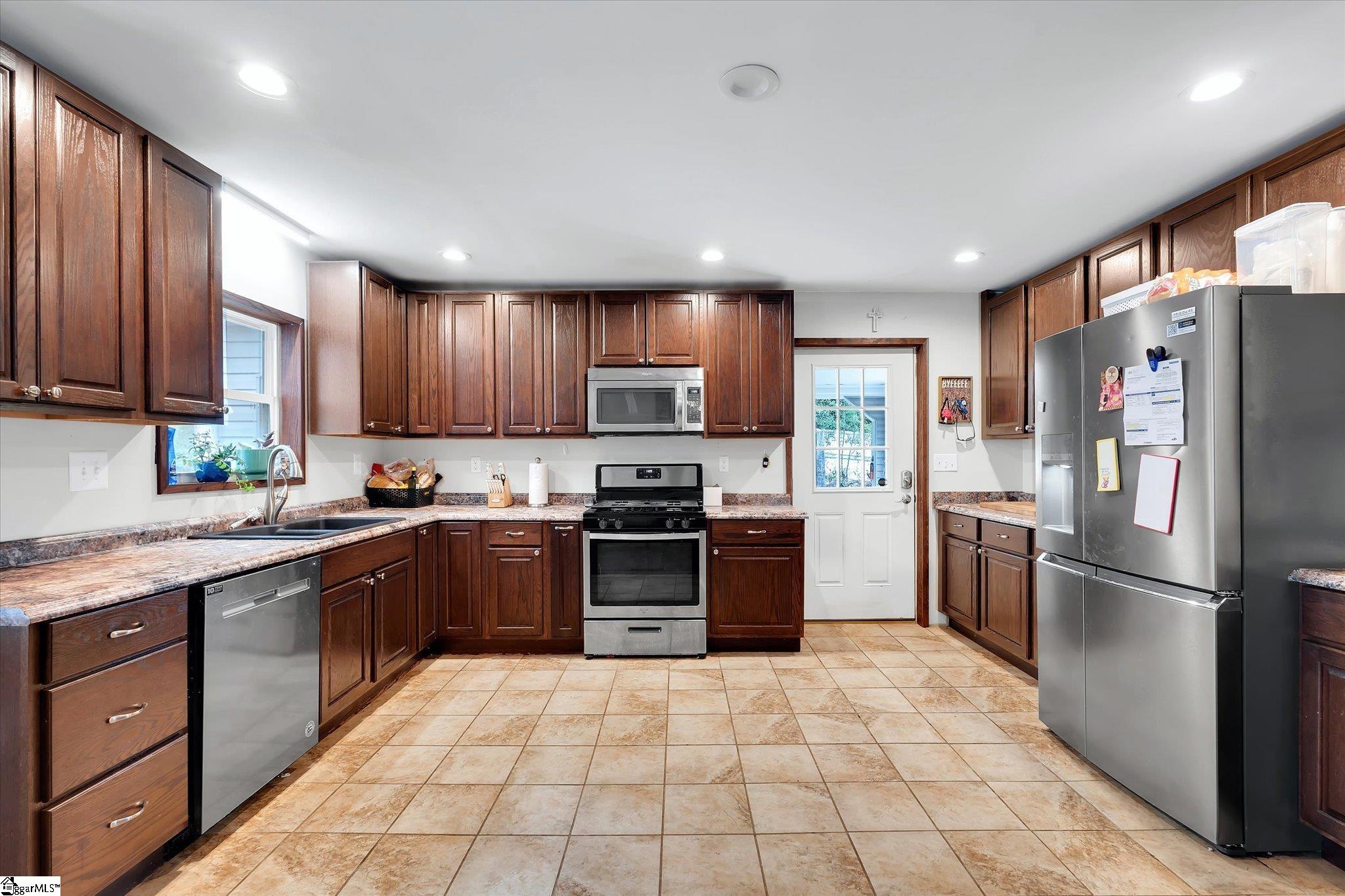 208 Preakness Patti Clinton, SC 29325