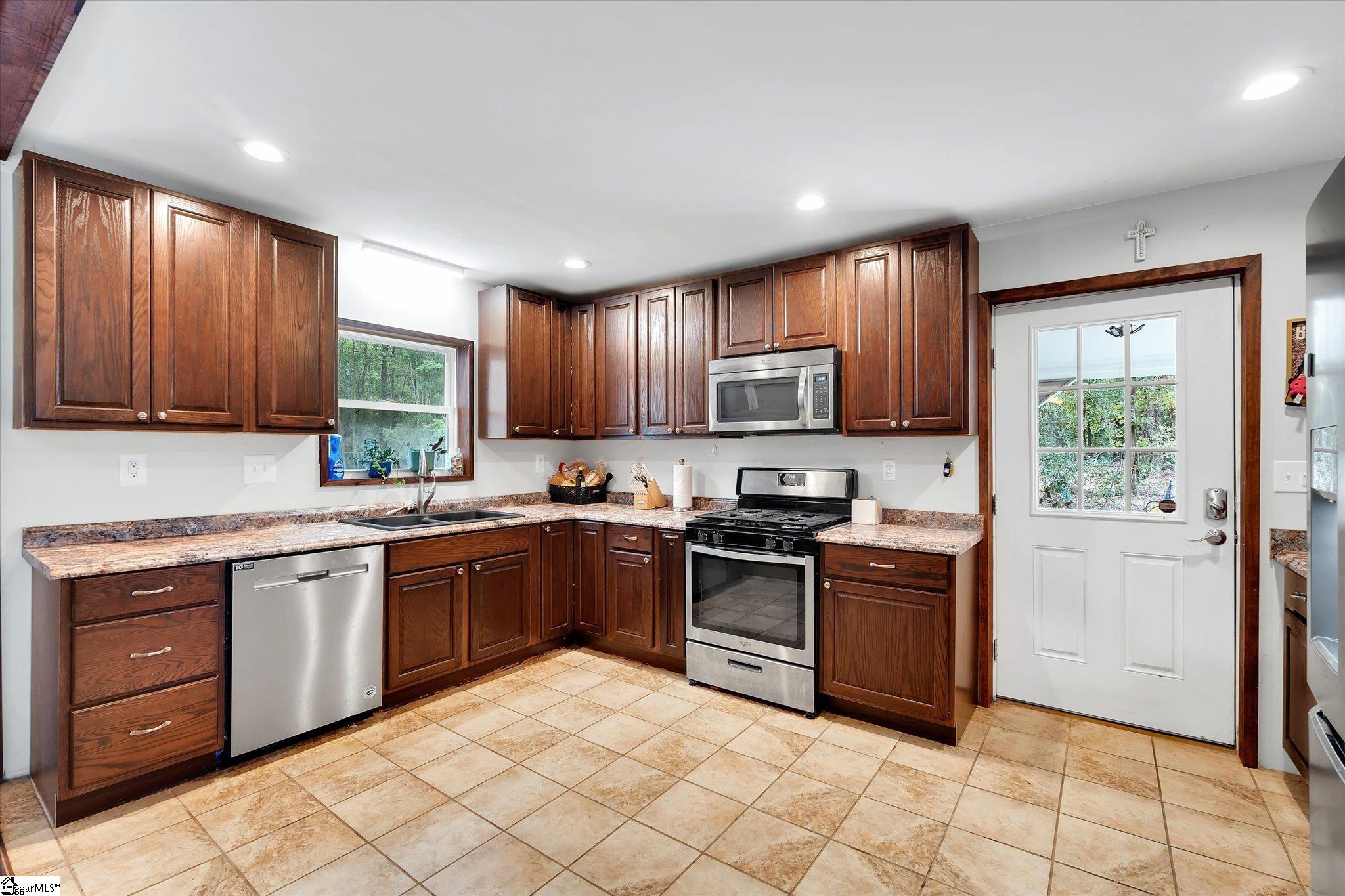 208 Preakness Patti Clinton, SC 29325