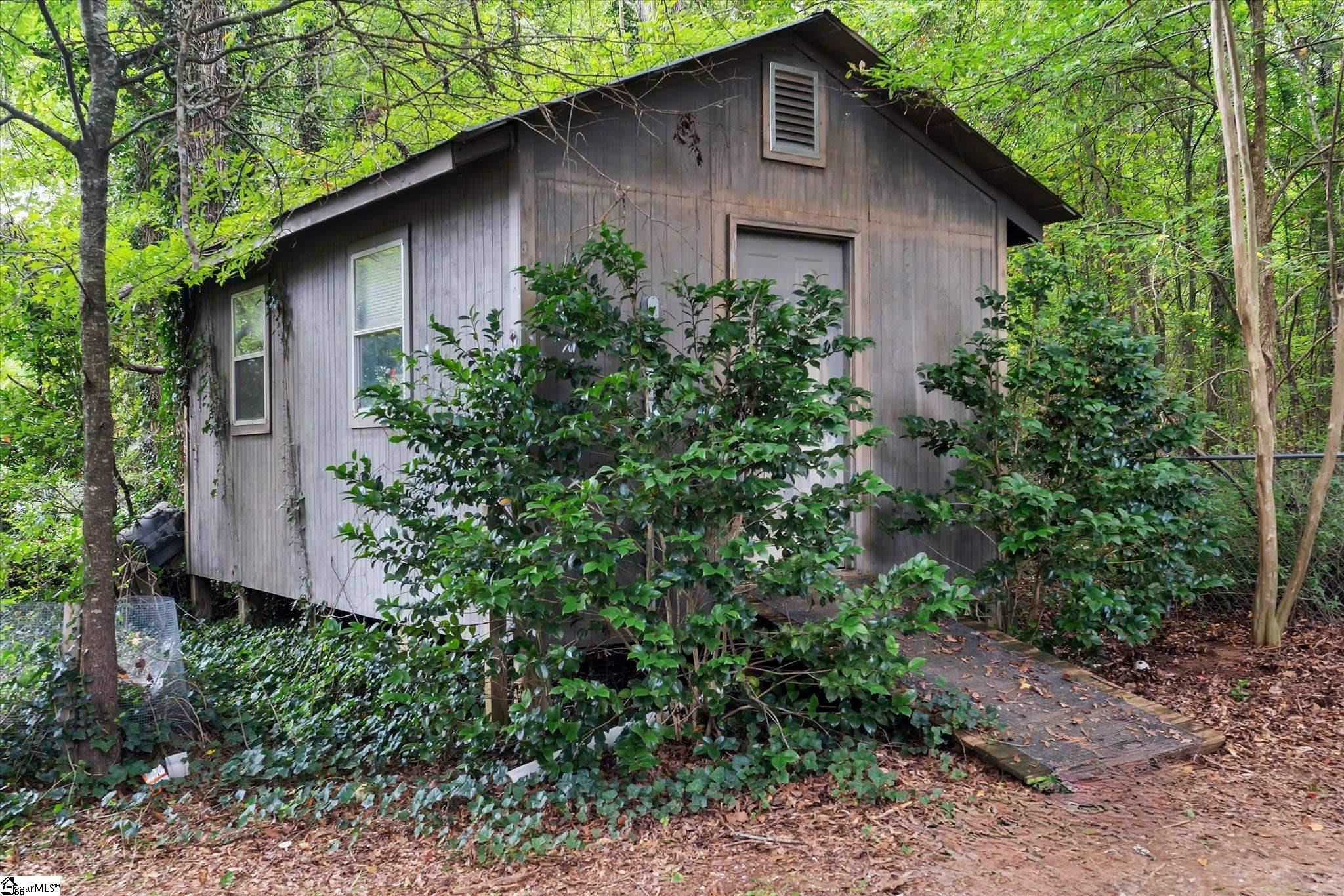 208 Preakness Patti Clinton, SC 29325