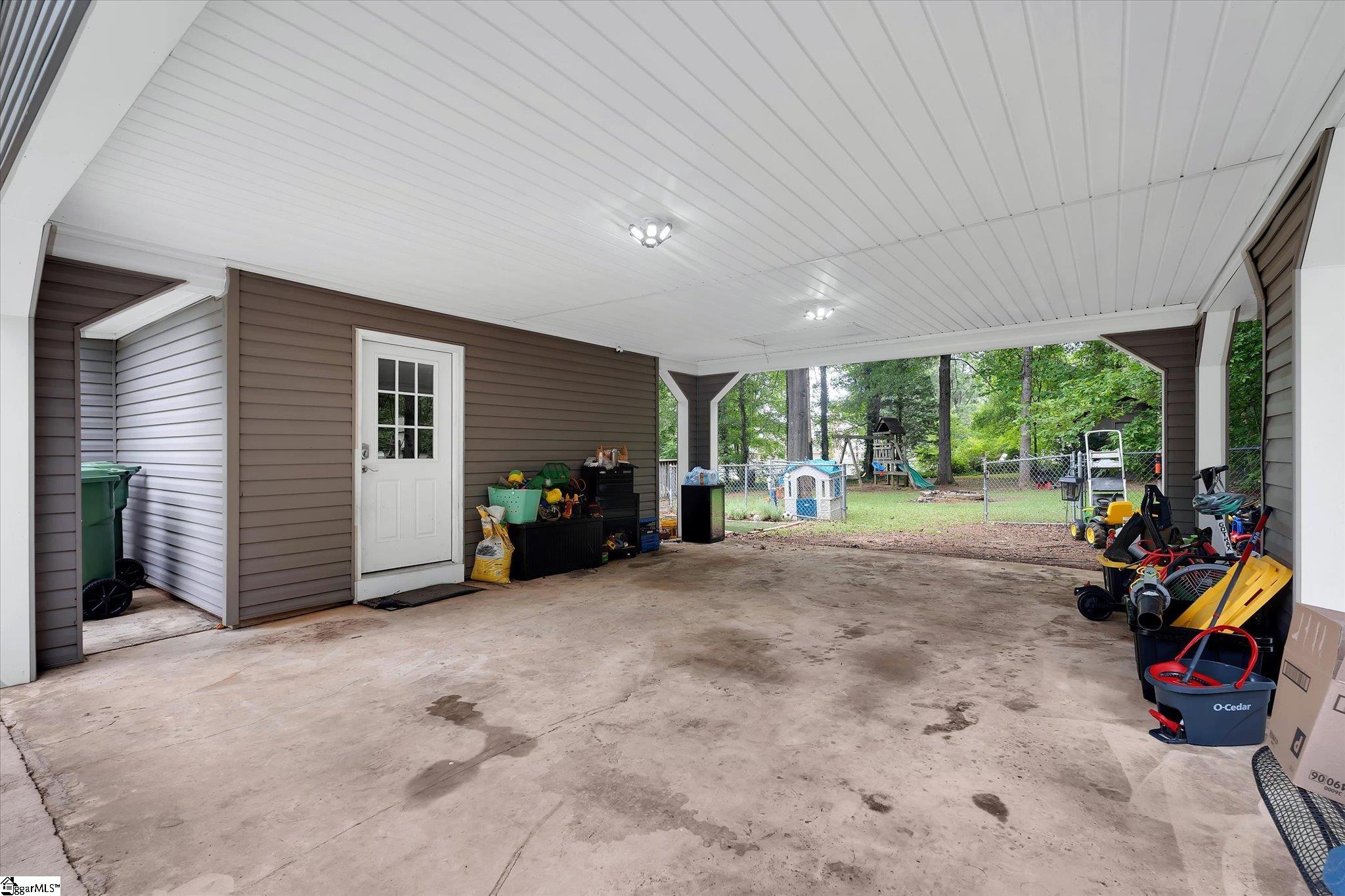 208 Preakness Patti Clinton, SC 29325