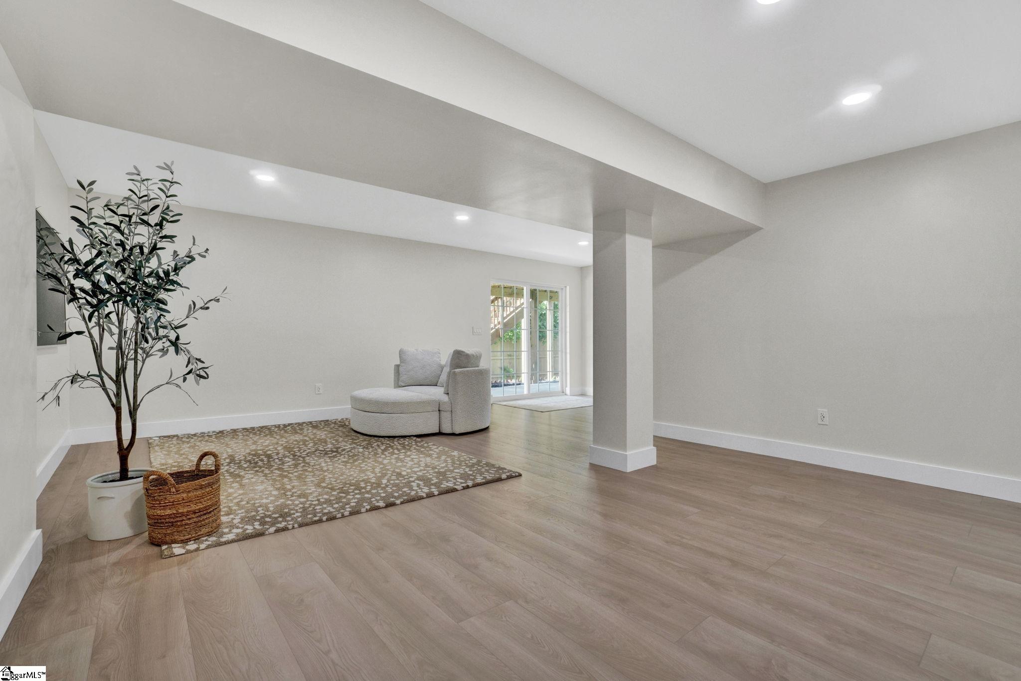 1694 Burtonwood Drive Moore, SC 29369