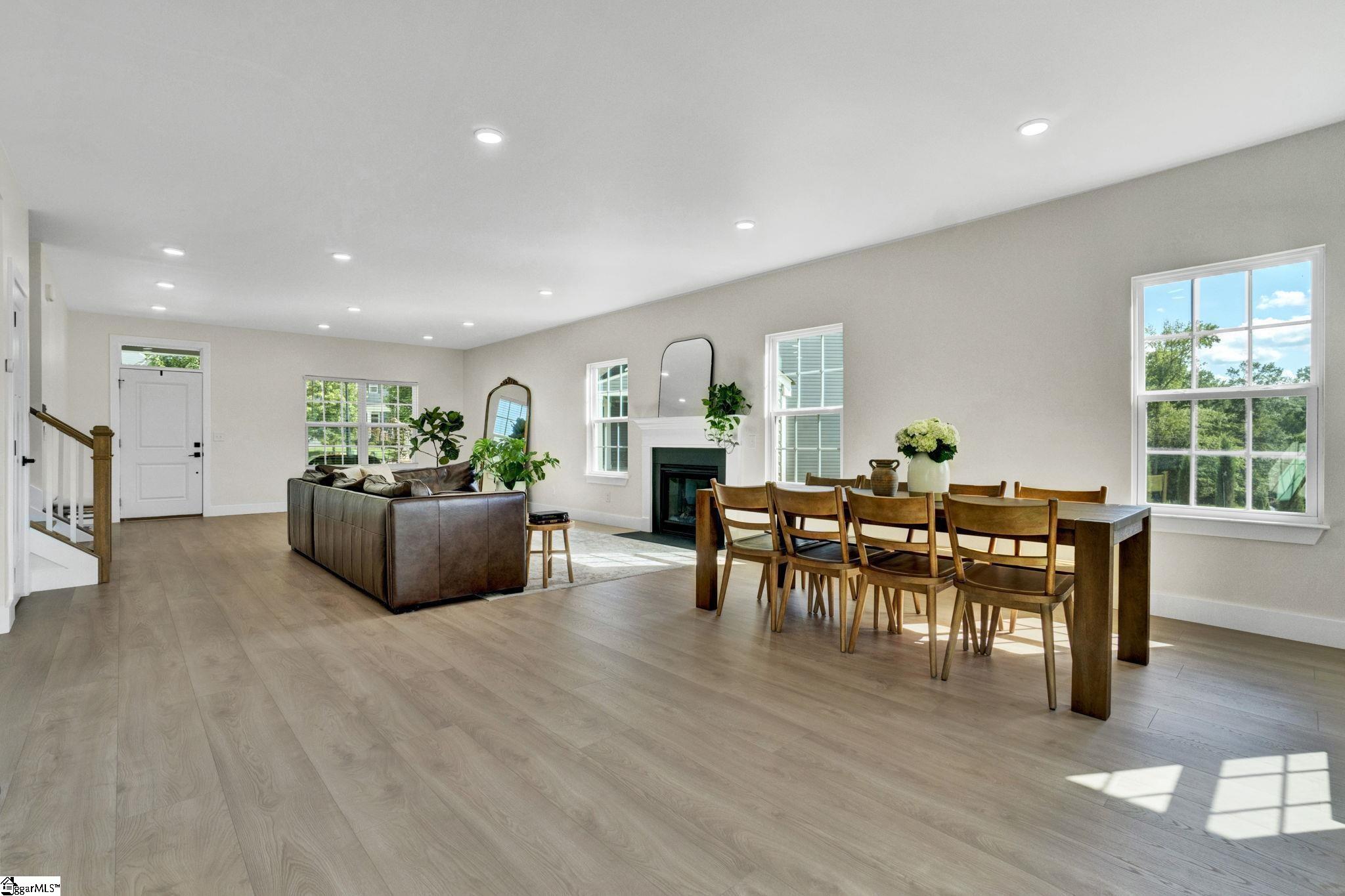 1694 Burtonwood Drive Moore, SC 29369