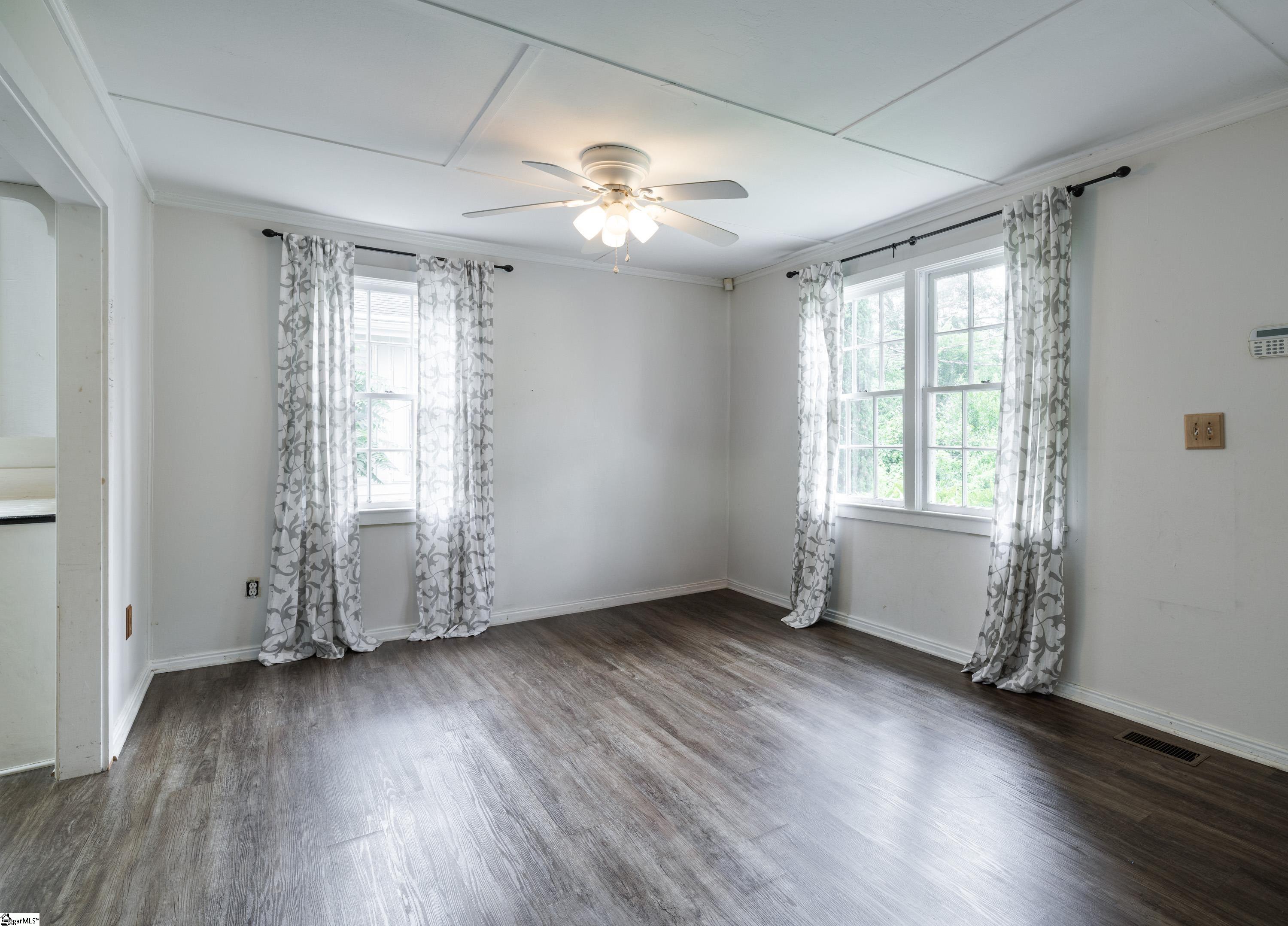 222 Buist Avenue Greenville, SC 29609