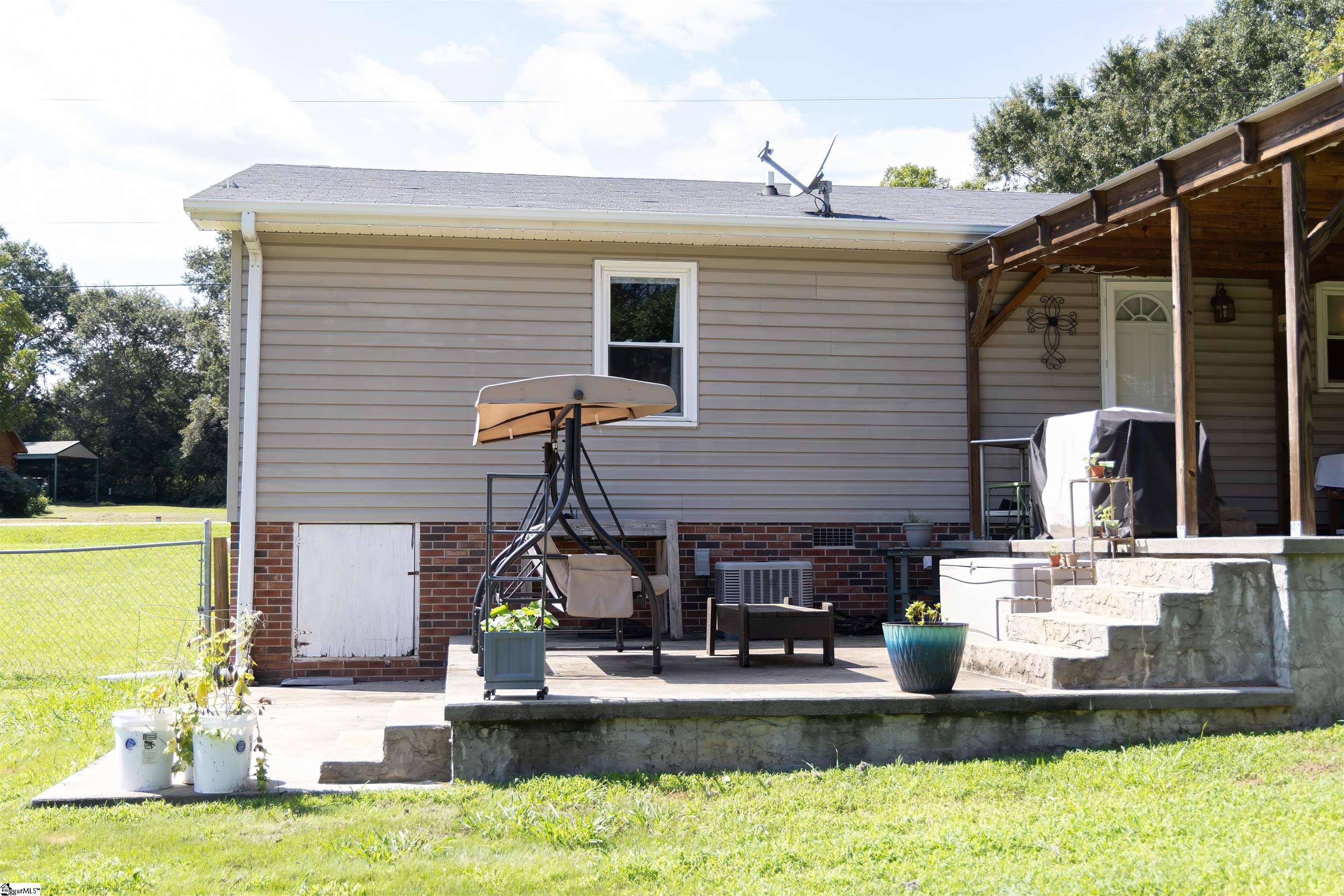 1208 Five Forks Road Pendelton, SC 29670