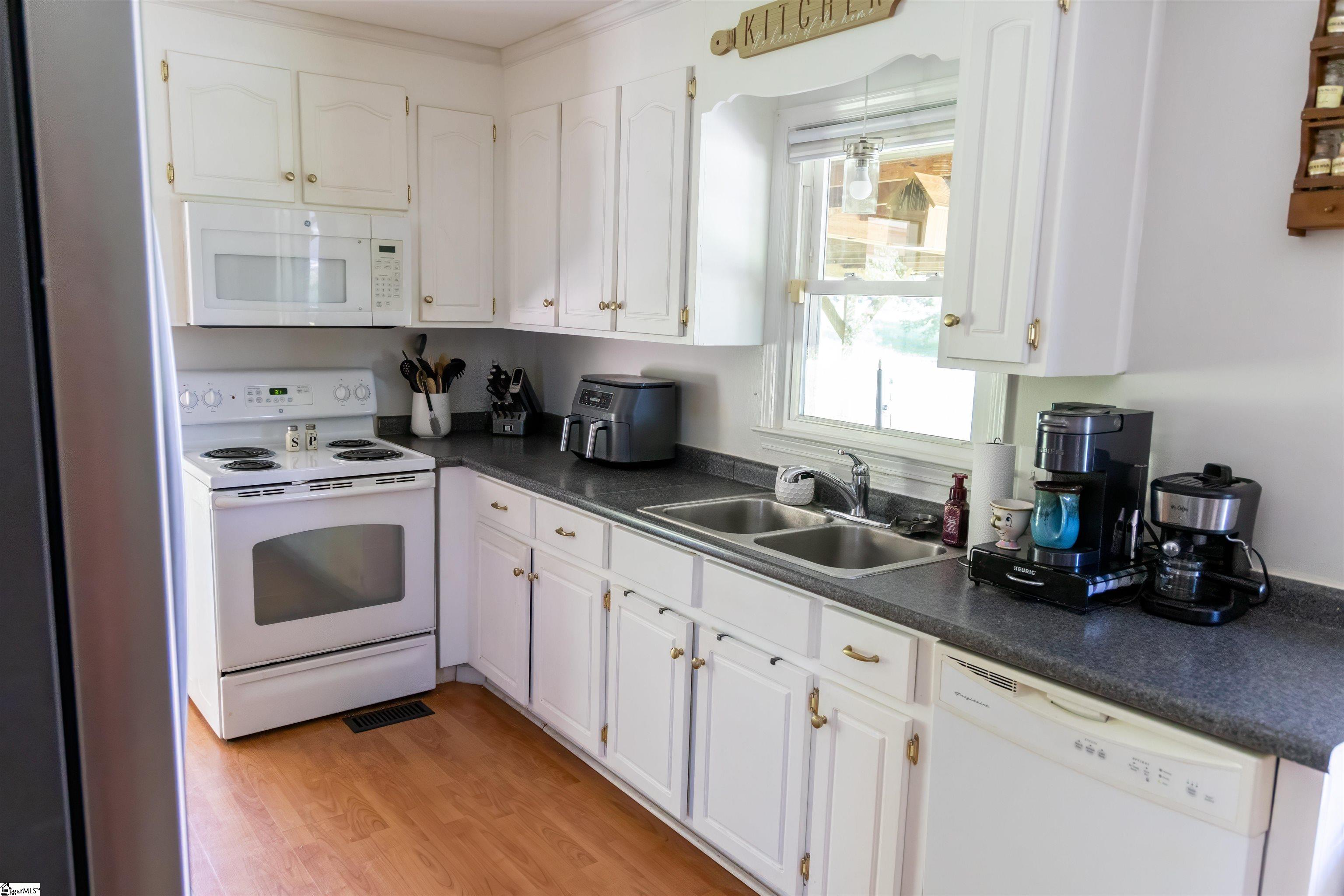 1208 Five Forks Road Pendelton, SC 29670