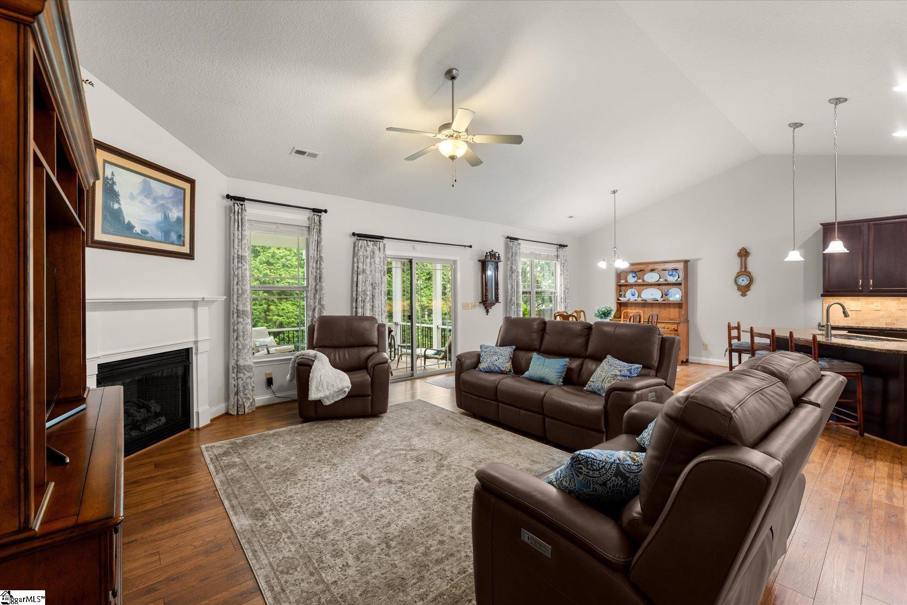 6 Dunbrook Drive Simpsonville, SC 29680