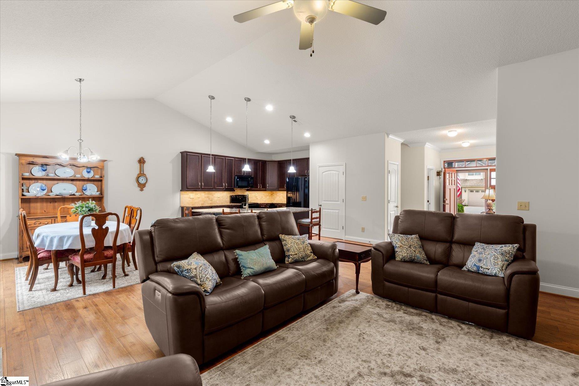 6 Dunbrook Drive Simpsonville, SC 29680