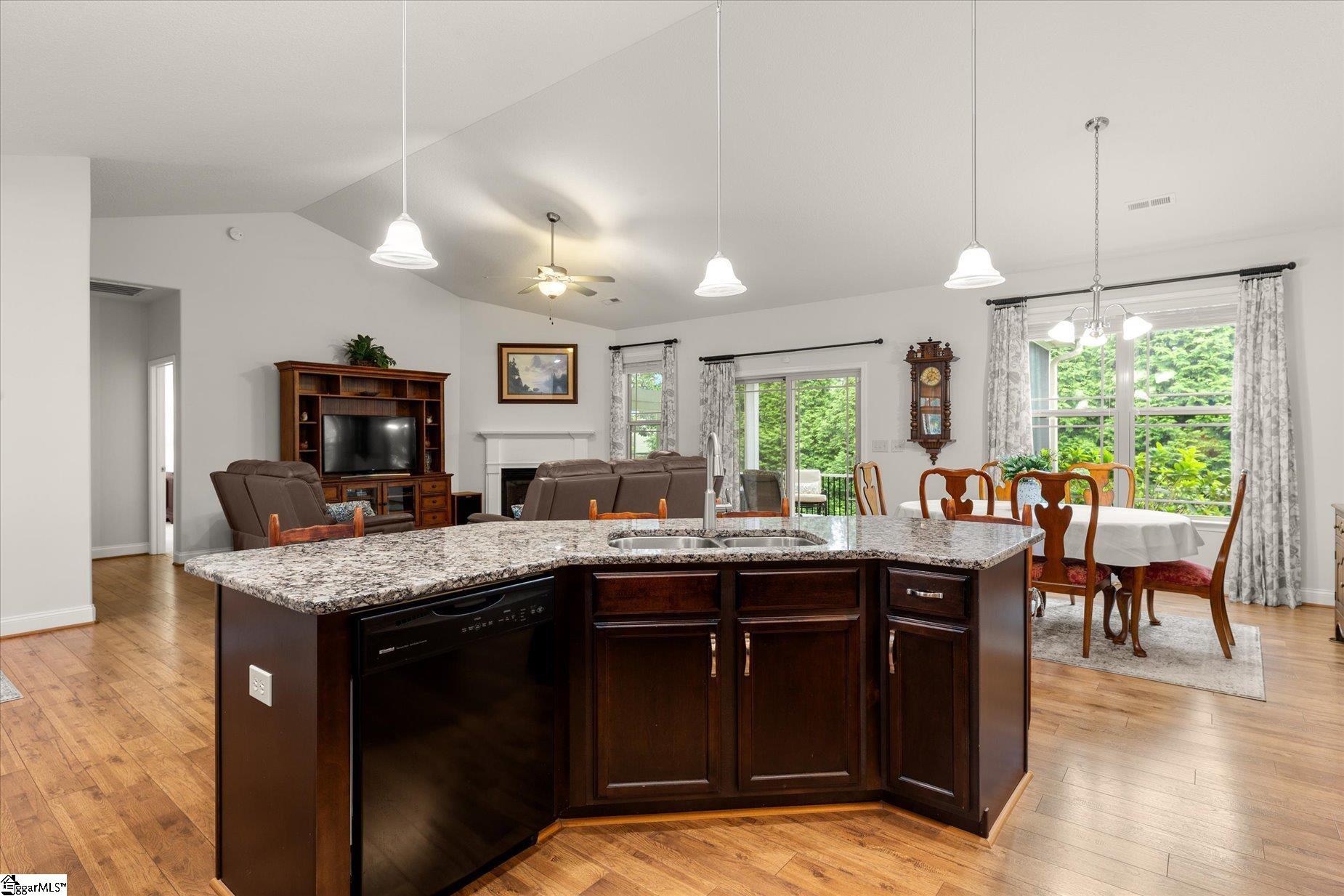 6 Dunbrook Drive Simpsonville, SC 29680