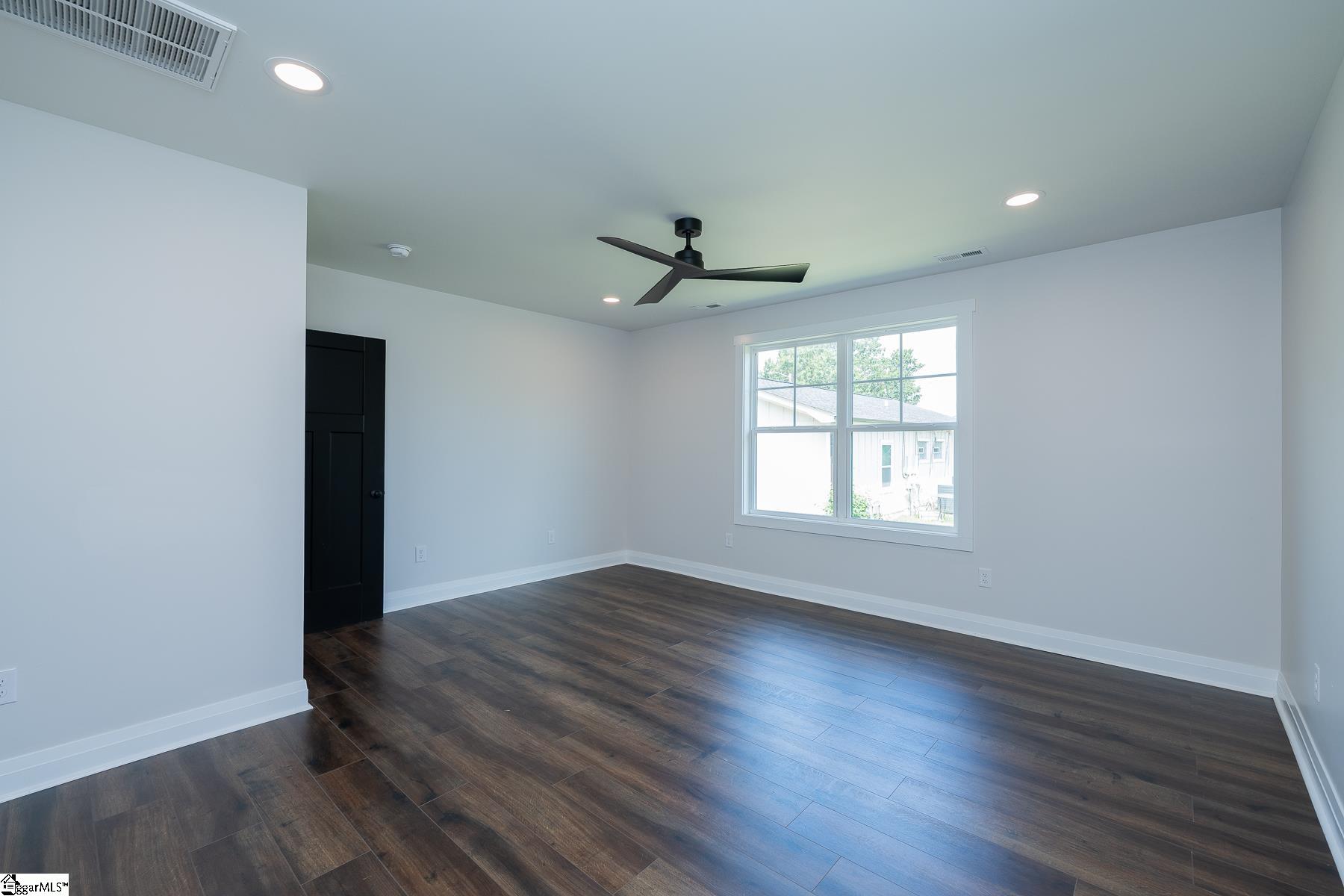 15 Evelyn Avenue Greenville, SC 29607