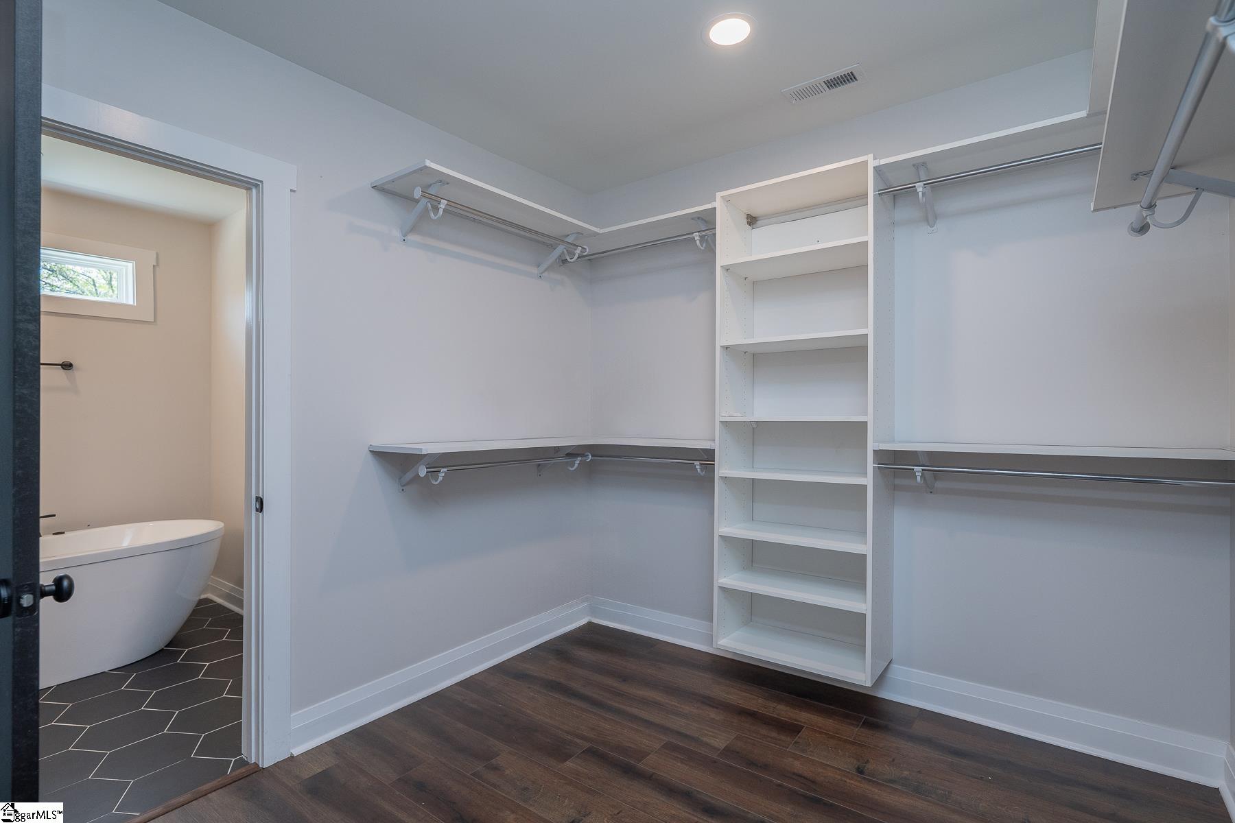 15 Evelyn Avenue Greenville, SC 29607