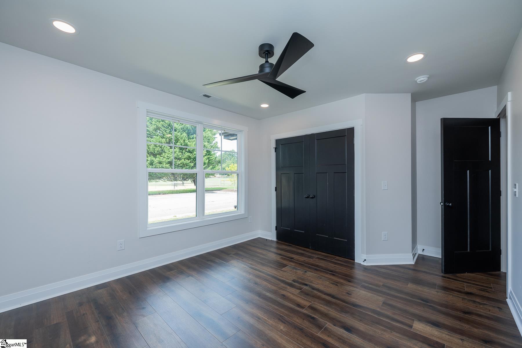 15 Evelyn Avenue Greenville, SC 29607