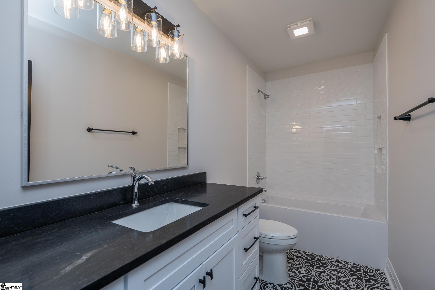 15 Evelyn Avenue Greenville, SC 29607