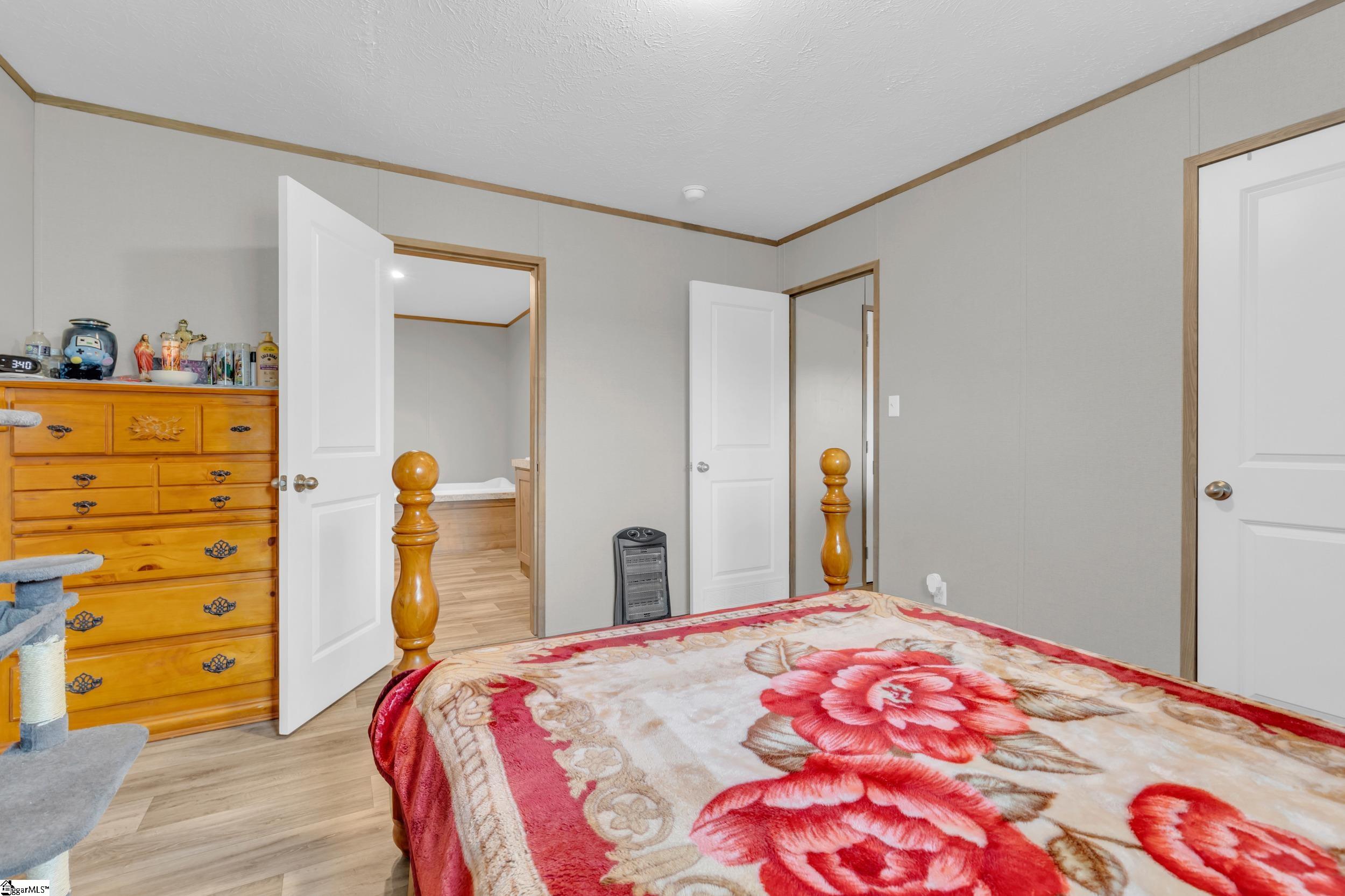 112 Burdette Road Iva, SC 29655
