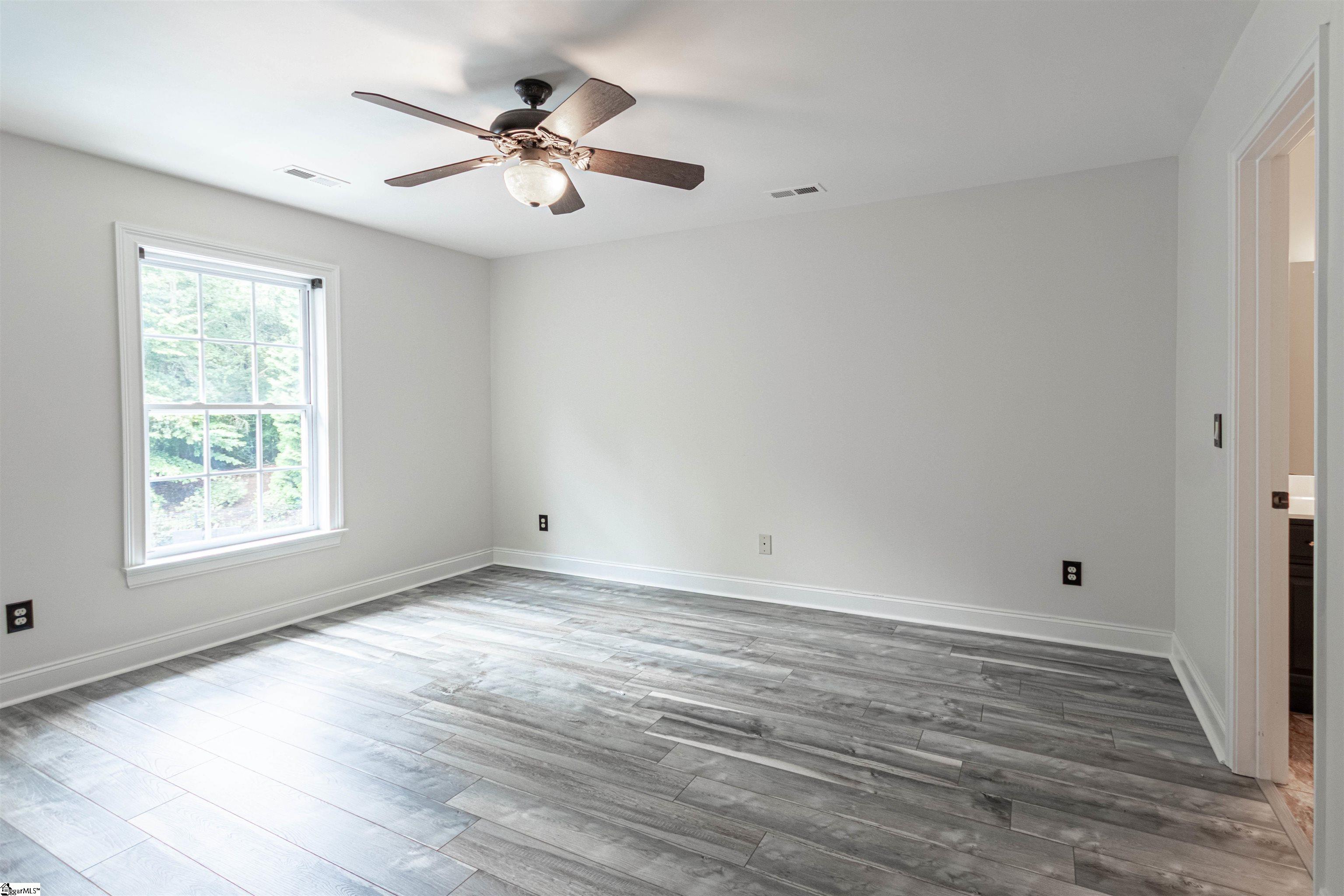 109 Creek Crossing Way Greer, SC 29651