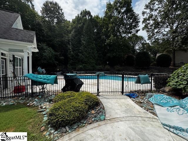 109 Creek Crossing Way Greer, SC 29651