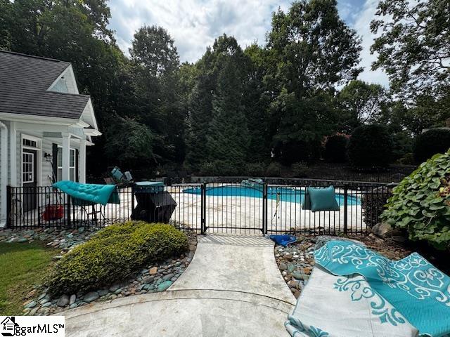 109 Creek Crossing Way Greer, SC 29651
