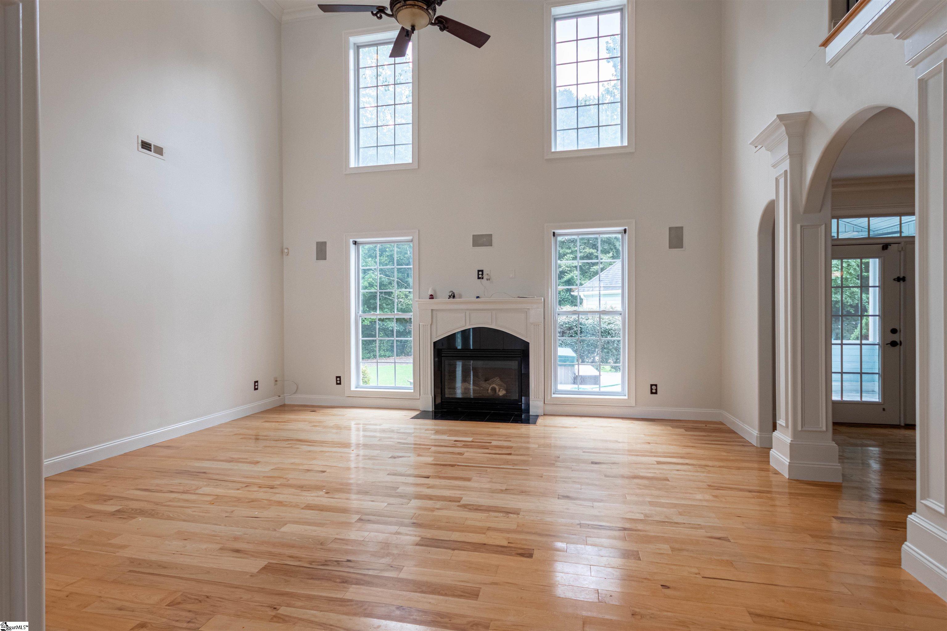 109 Creek Crossing Way Greer, SC 29651