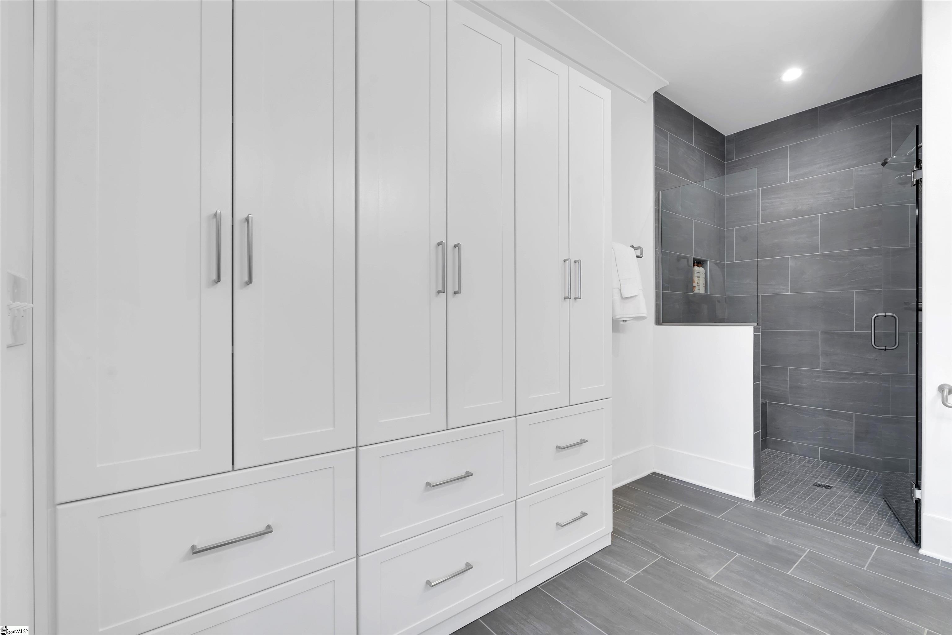 118 Oneal Street Greenville, SC 29601