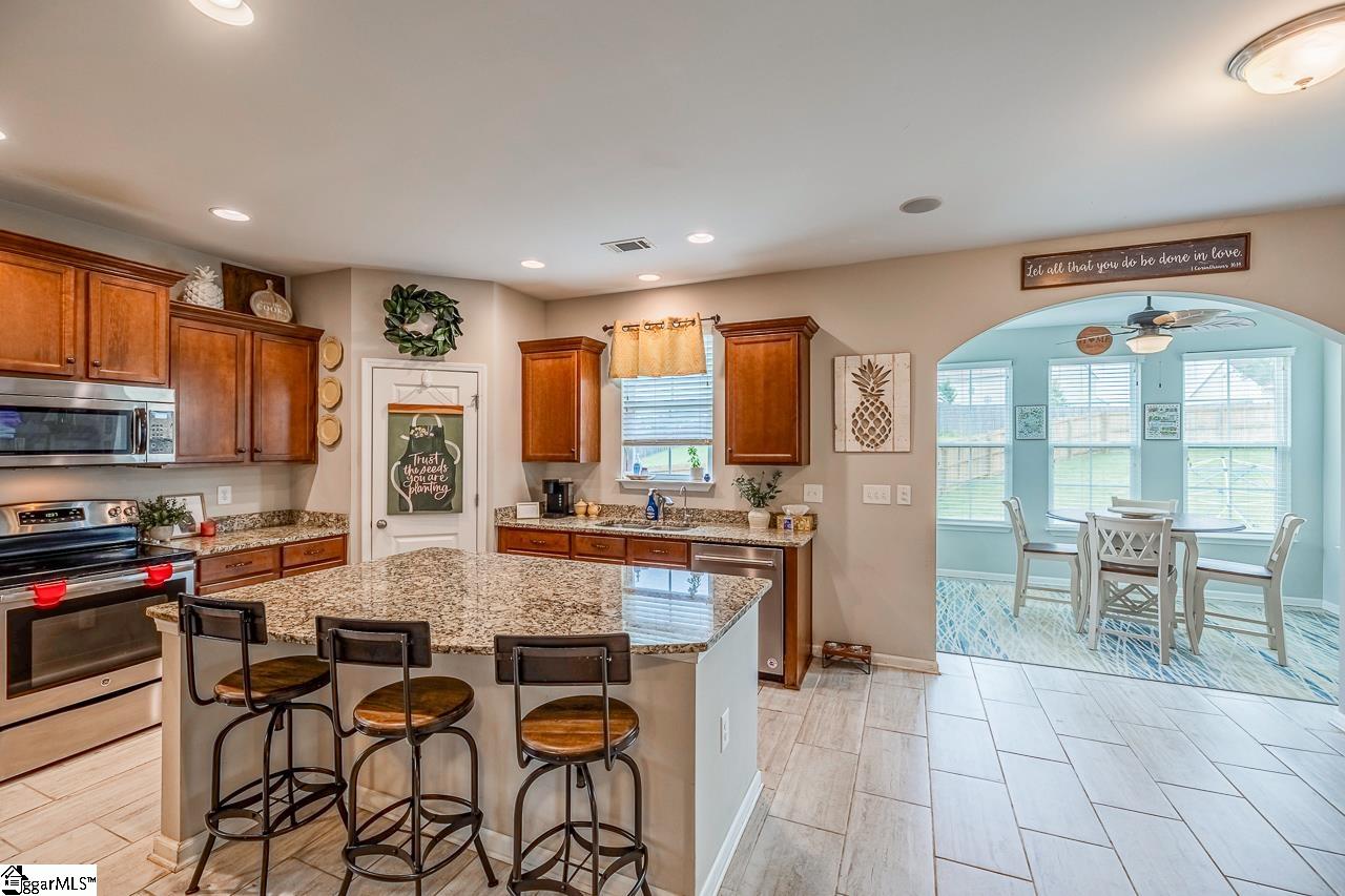 208 Castleton Circle Boiling Springs, SC 29316