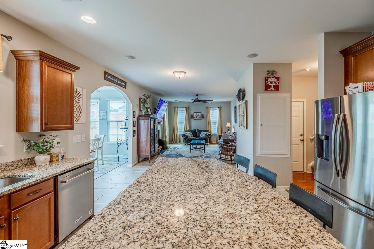 208 Castleton Circle Boiling Springs, SC 29316