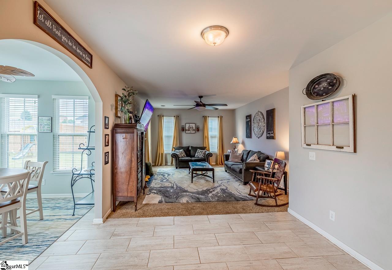 208 Castleton Circle Boiling Springs, SC 29316