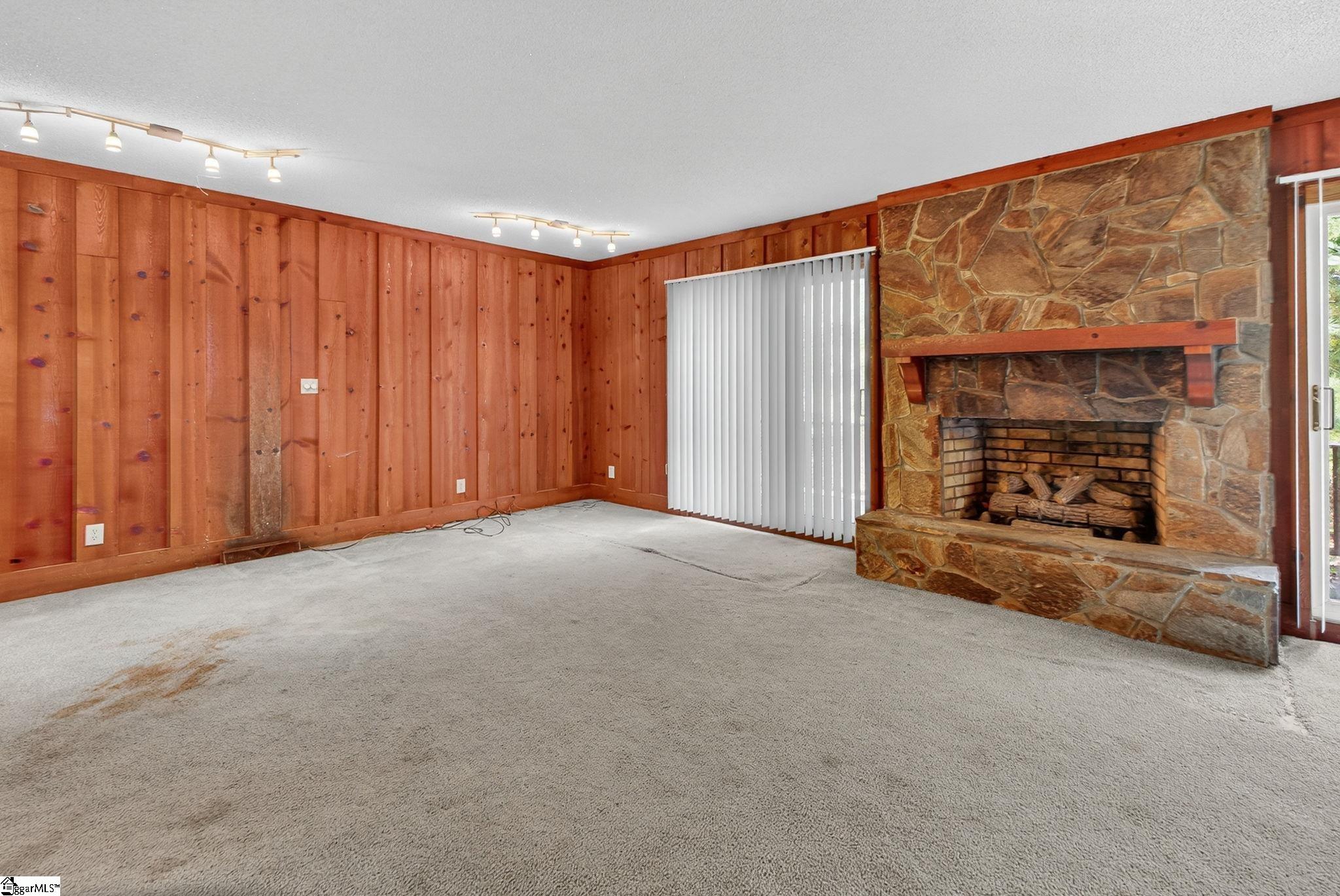 291 Dean Road Greer, SC 29651