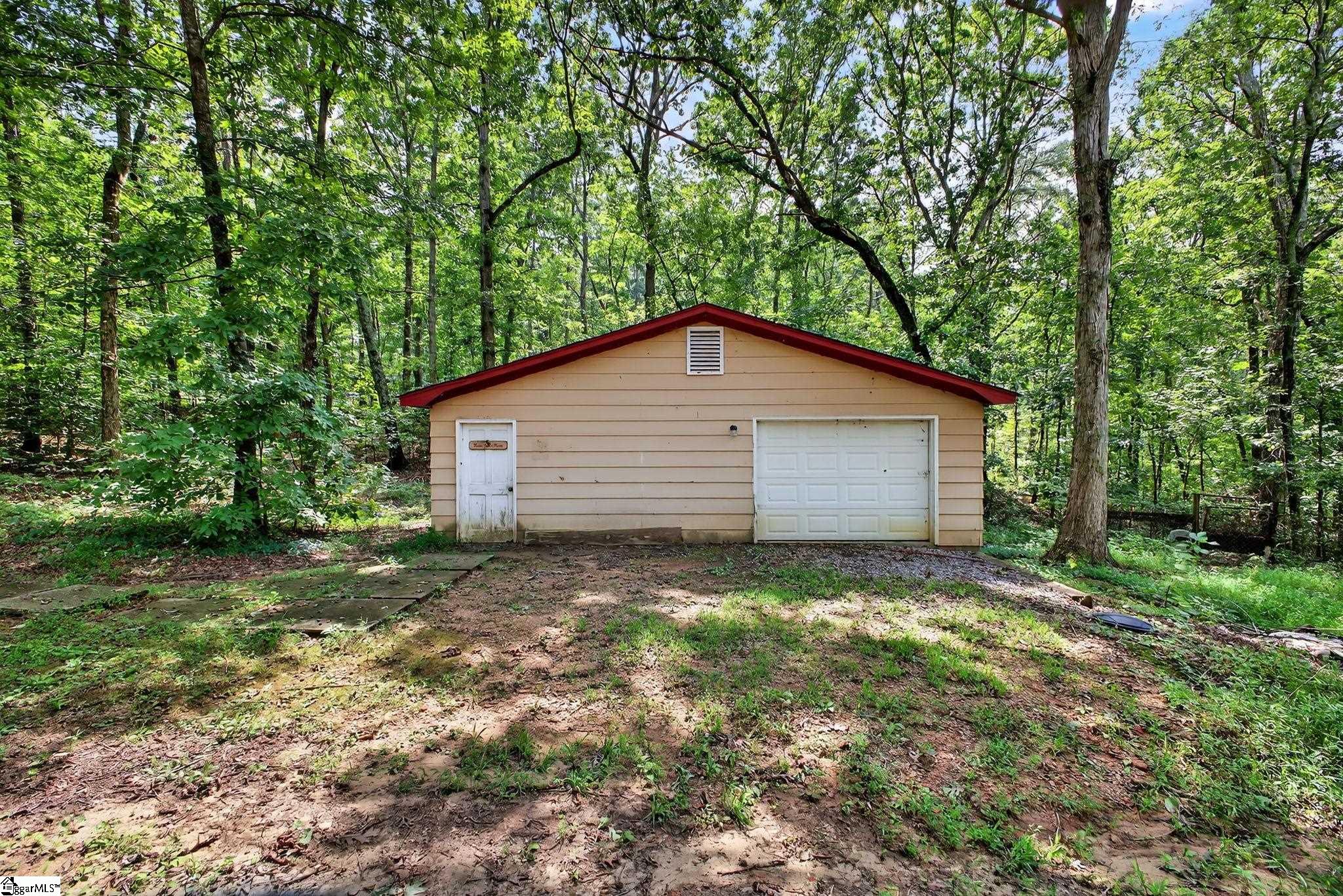 291 Dean Road Greer, SC 29651