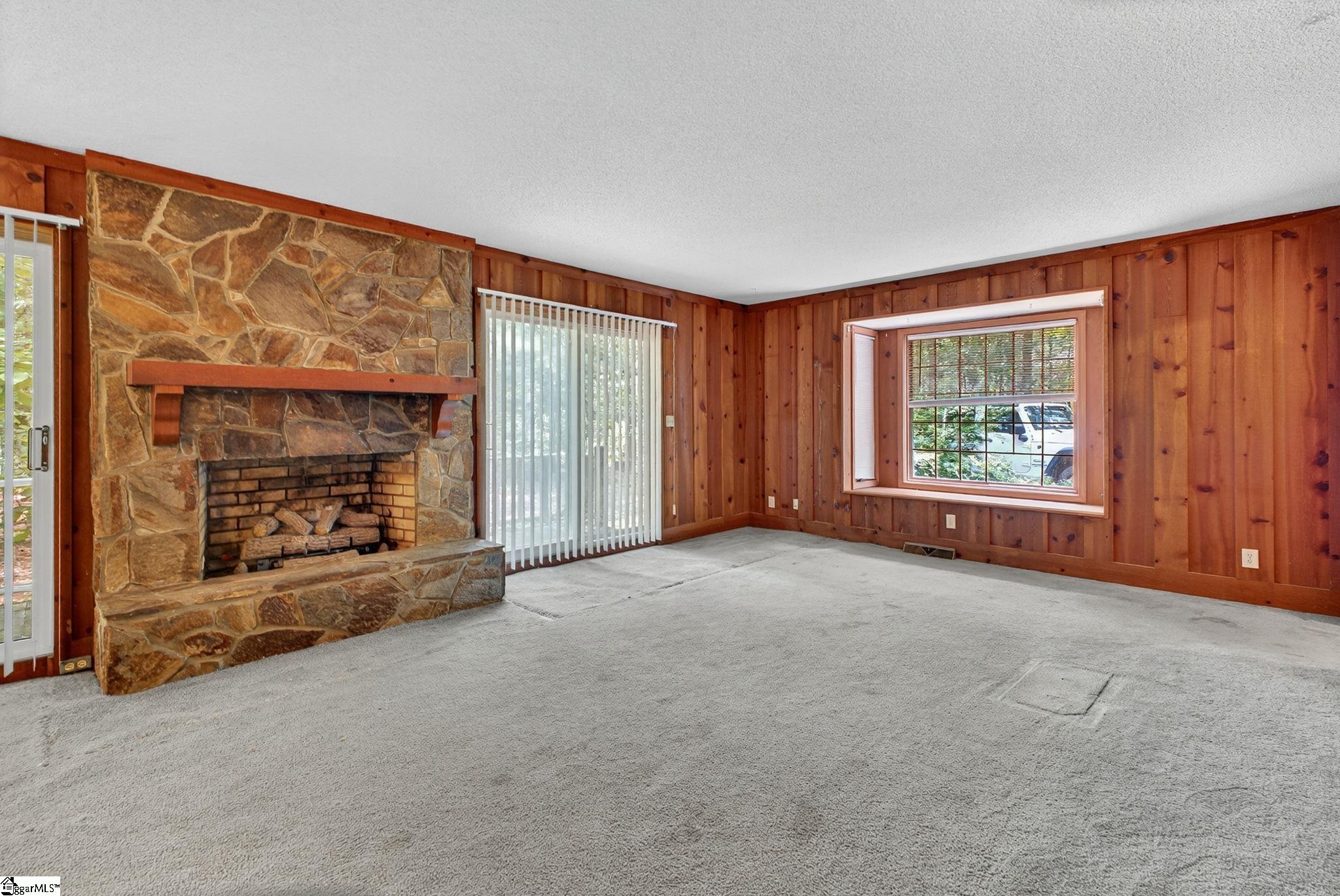 291 Dean Road Greer, SC 29651