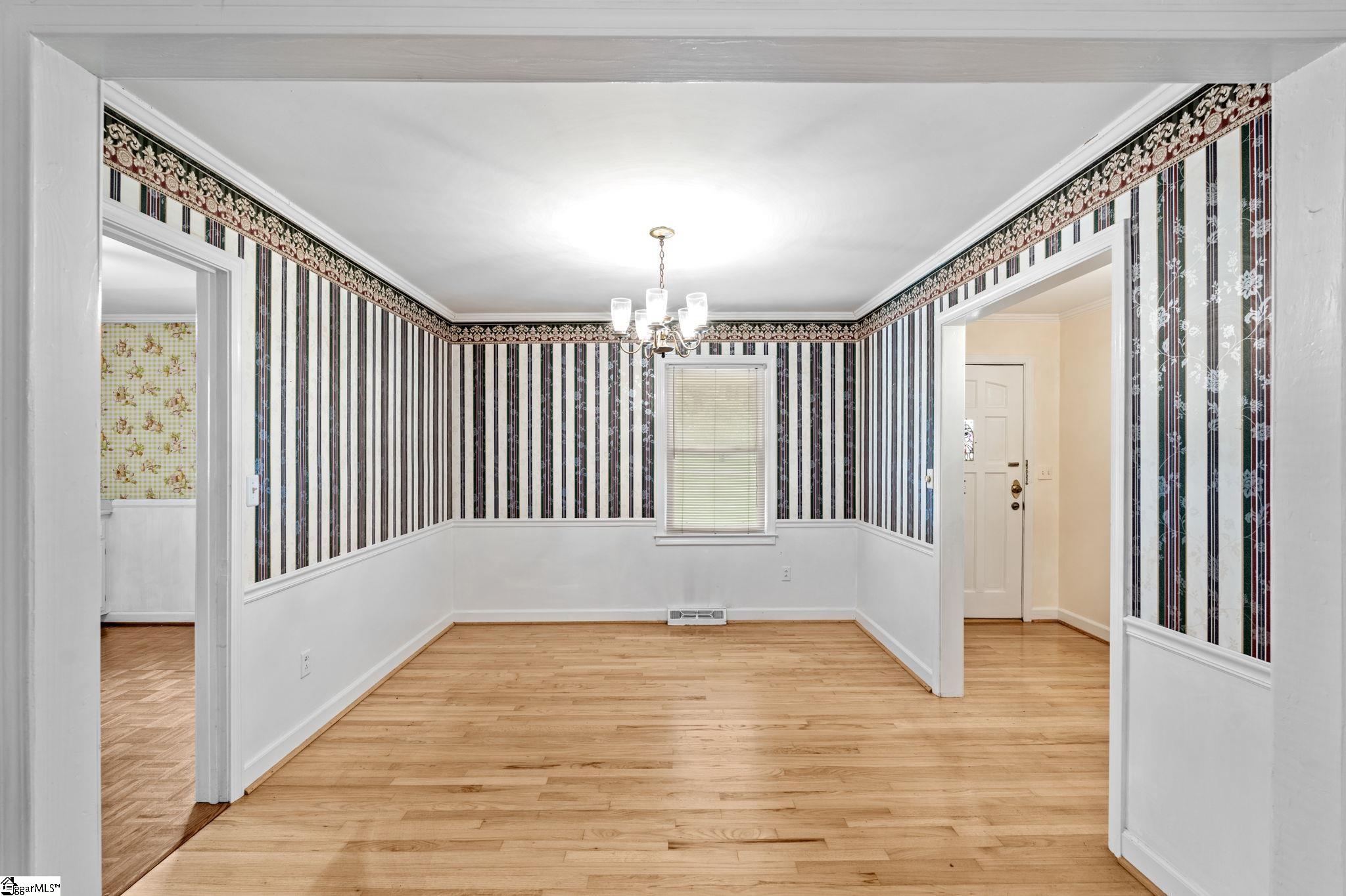 314 Heathwood Drive Taylors, SC 29687
