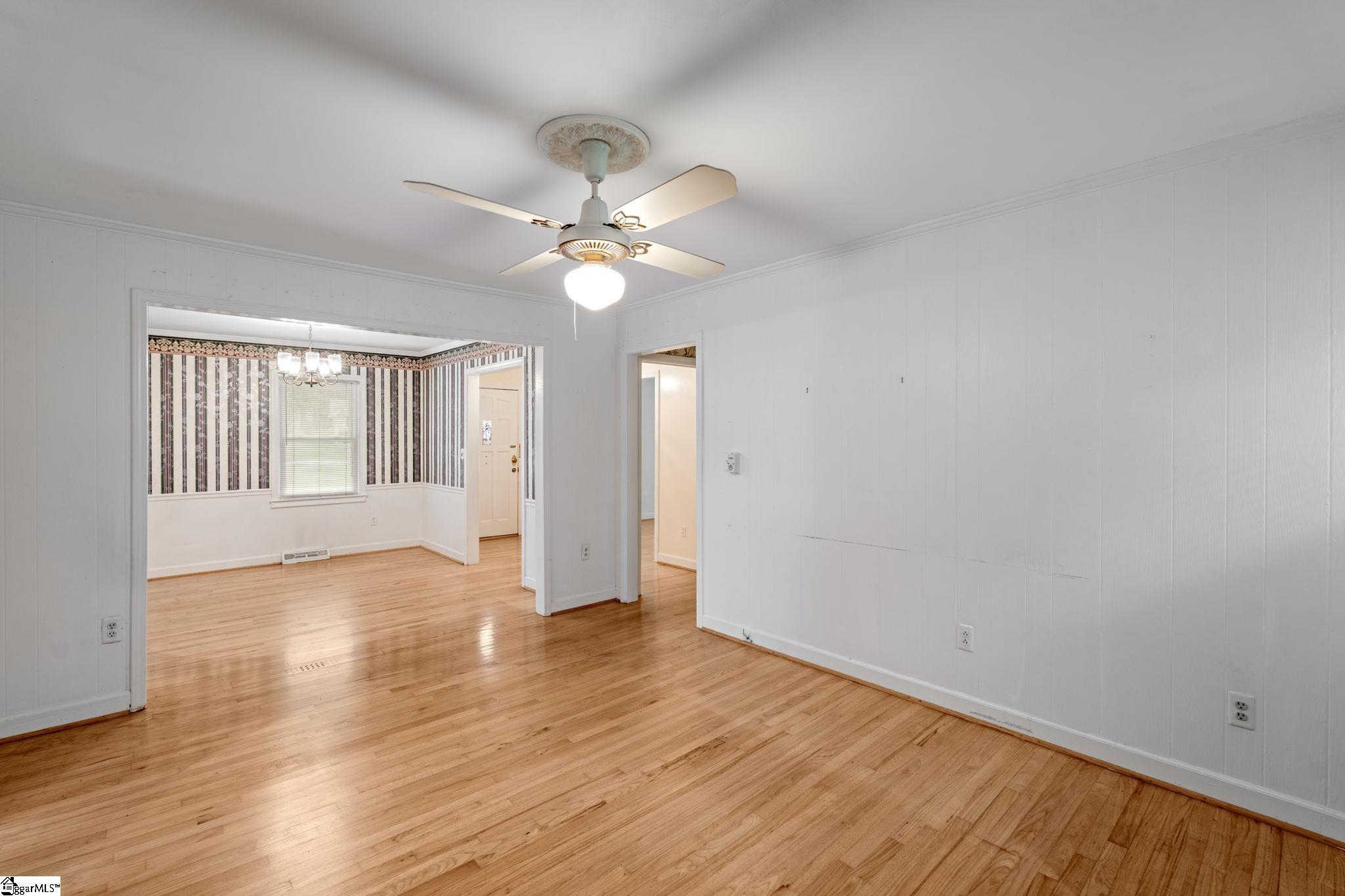 314 Heathwood Drive Taylors, SC 29687