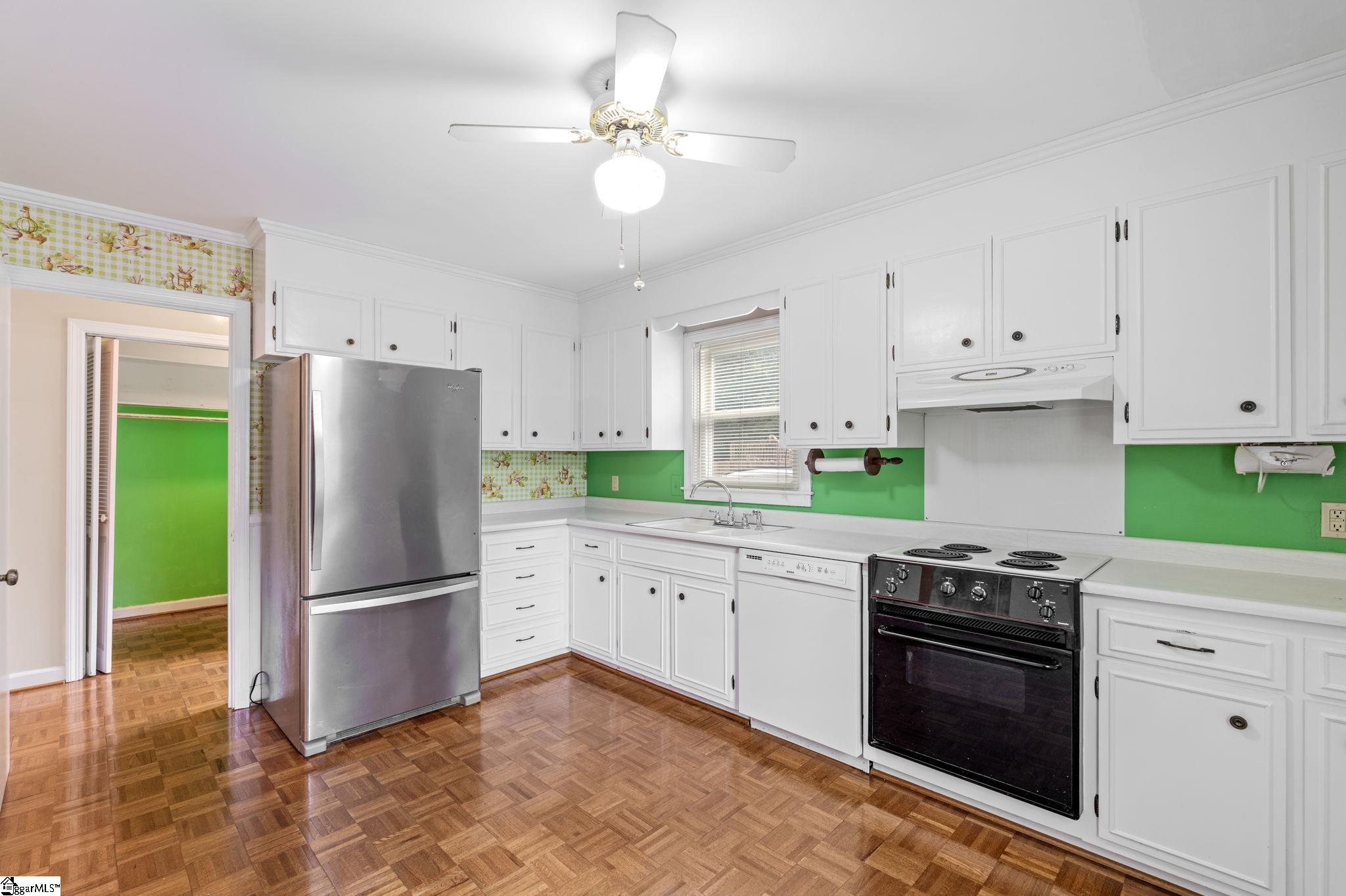 314 Heathwood Drive Taylors, SC 29687