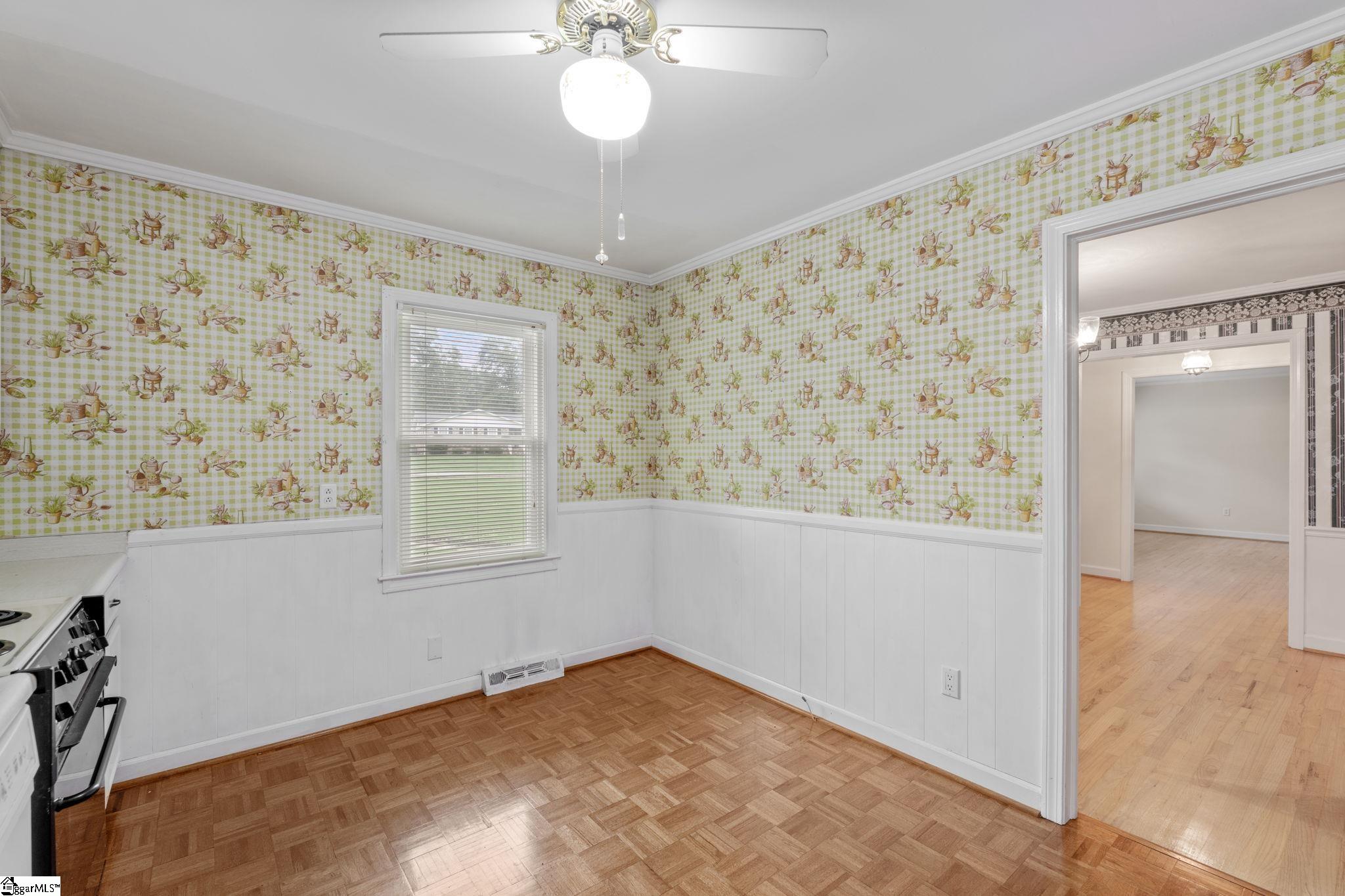 314 Heathwood Drive Taylors, SC 29687