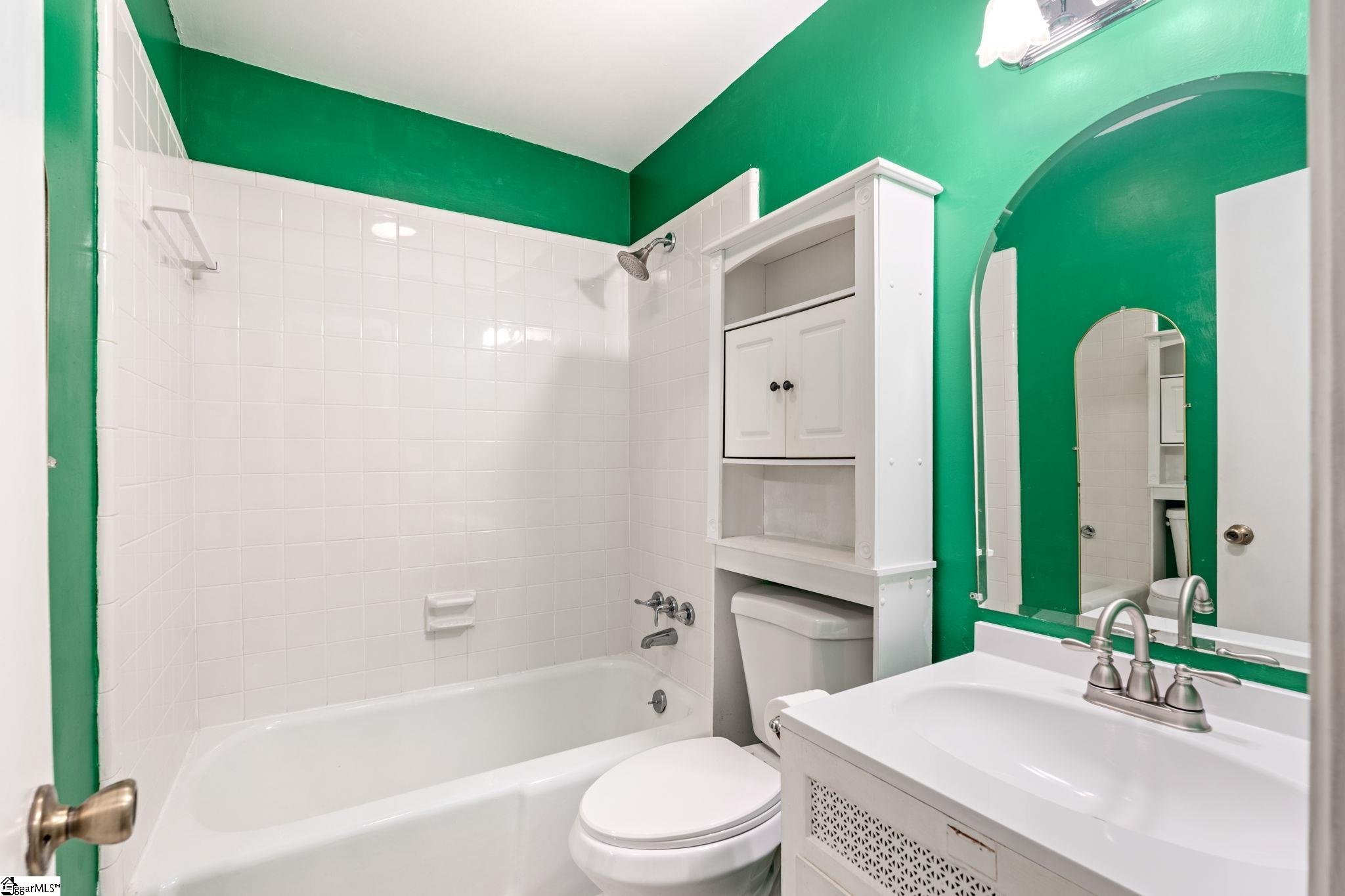 314 Heathwood Drive Taylors, SC 29687
