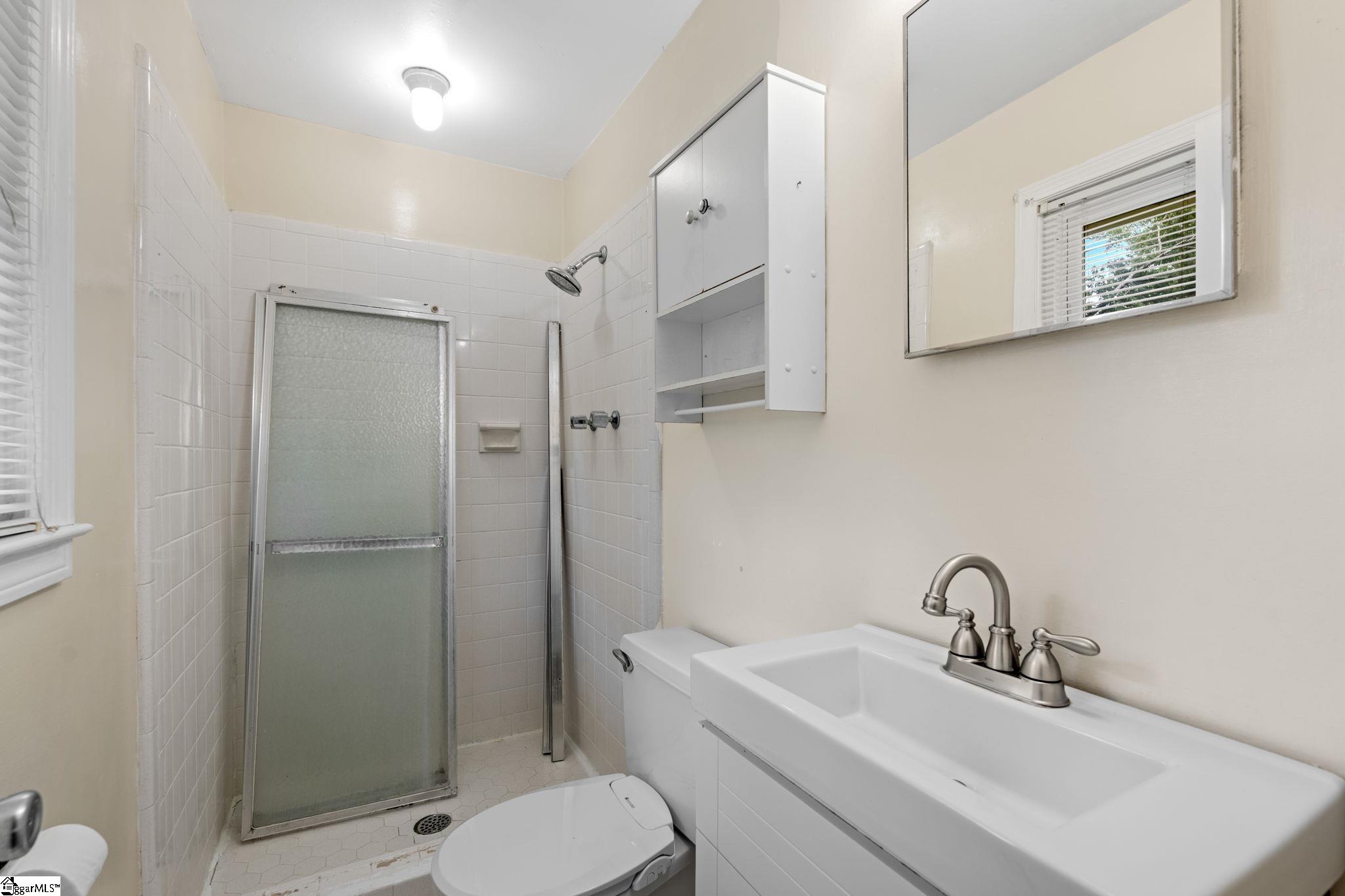 314 Heathwood Drive Taylors, SC 29687