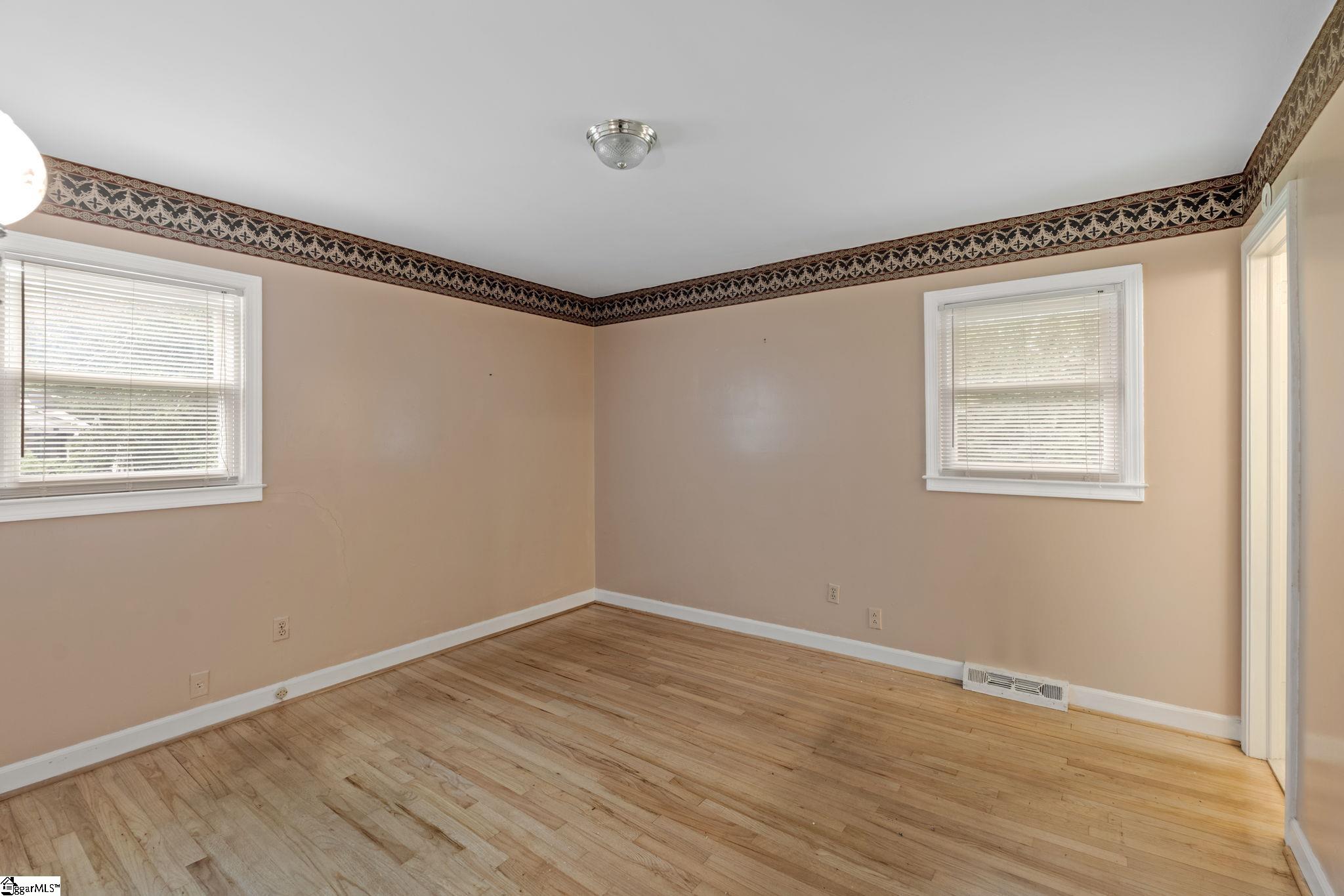 314 Heathwood Drive Taylors, SC 29687