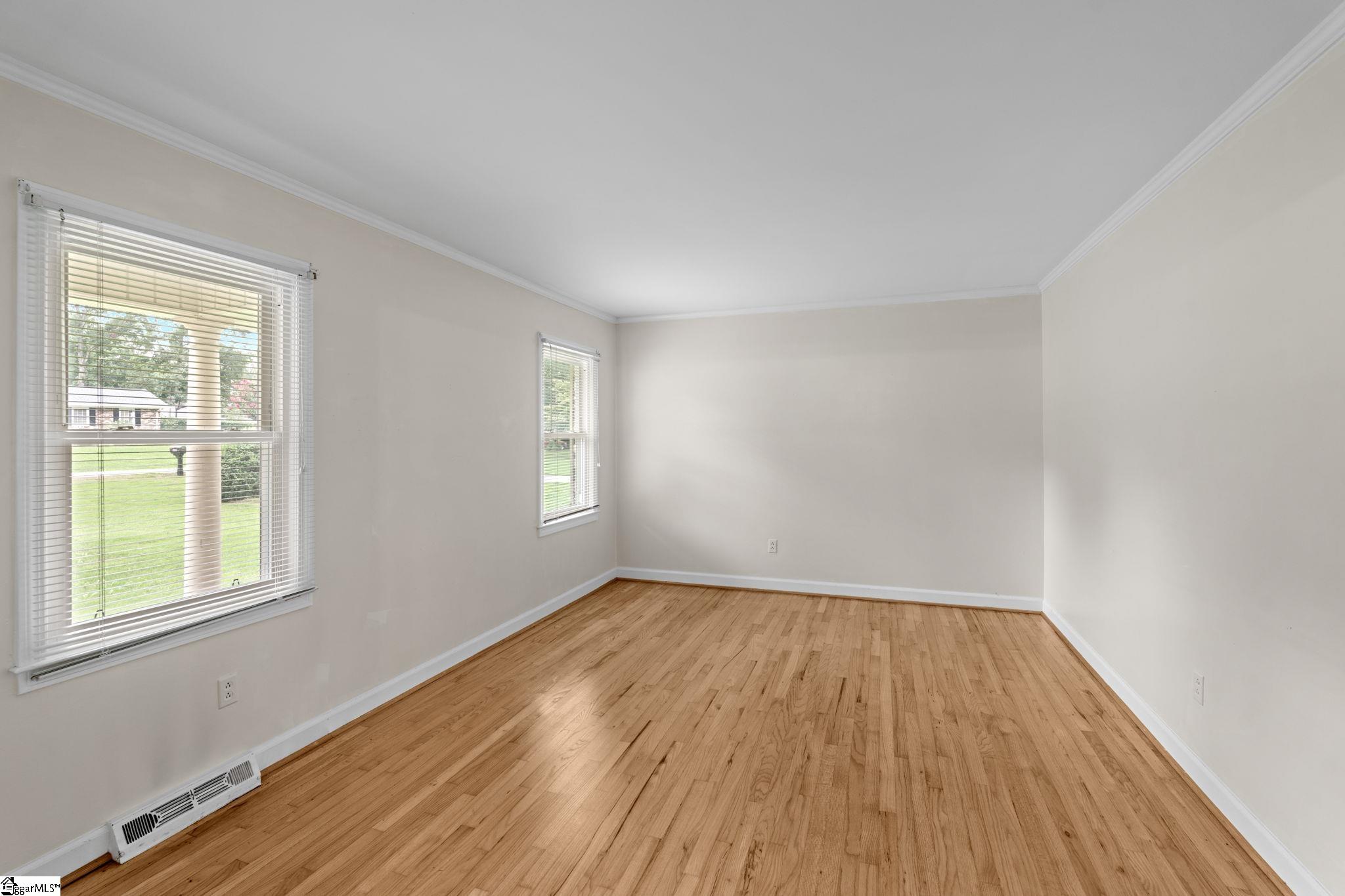 314 Heathwood Drive Taylors, SC 29687