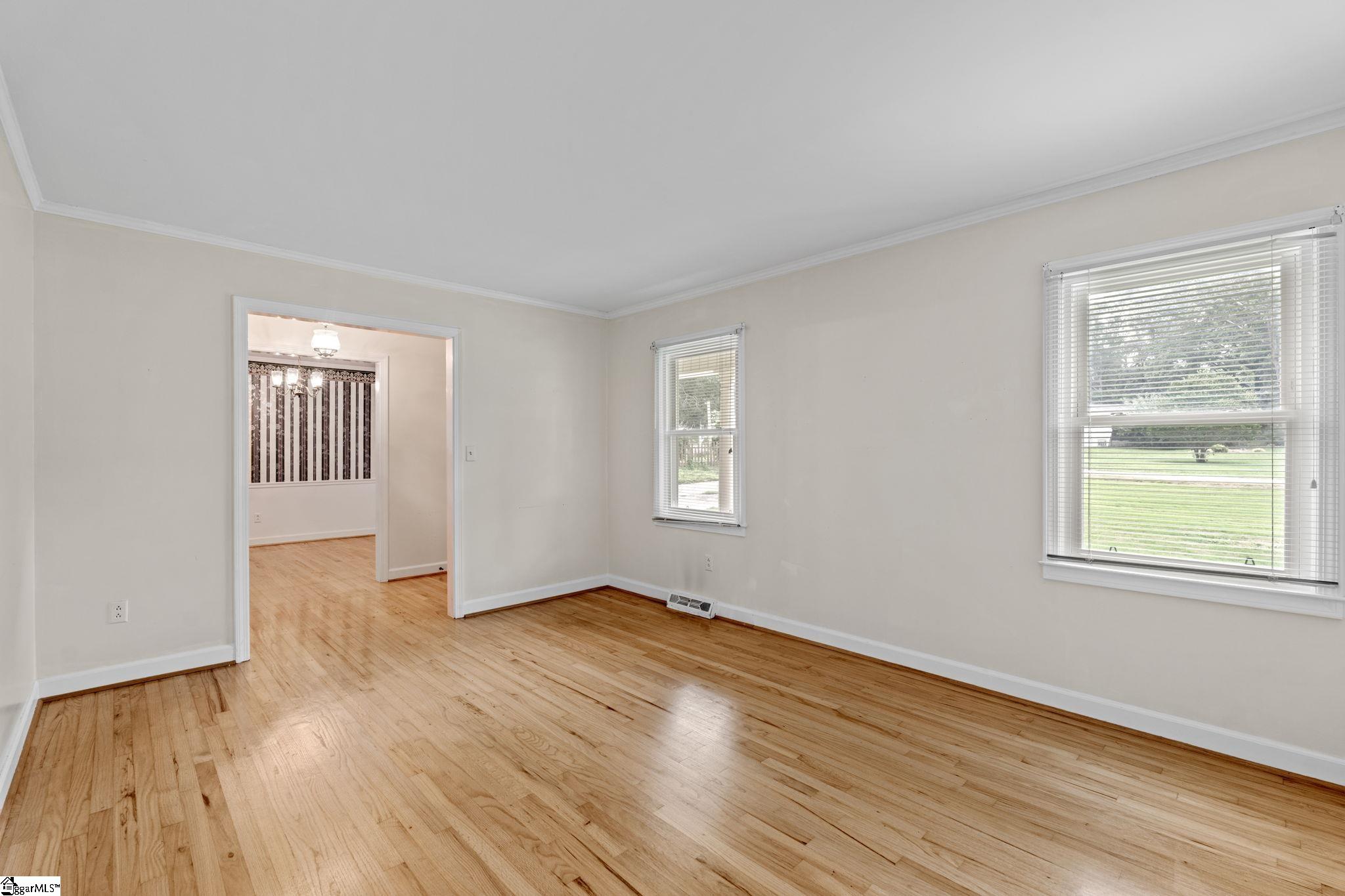 314 Heathwood Drive Taylors, SC 29687