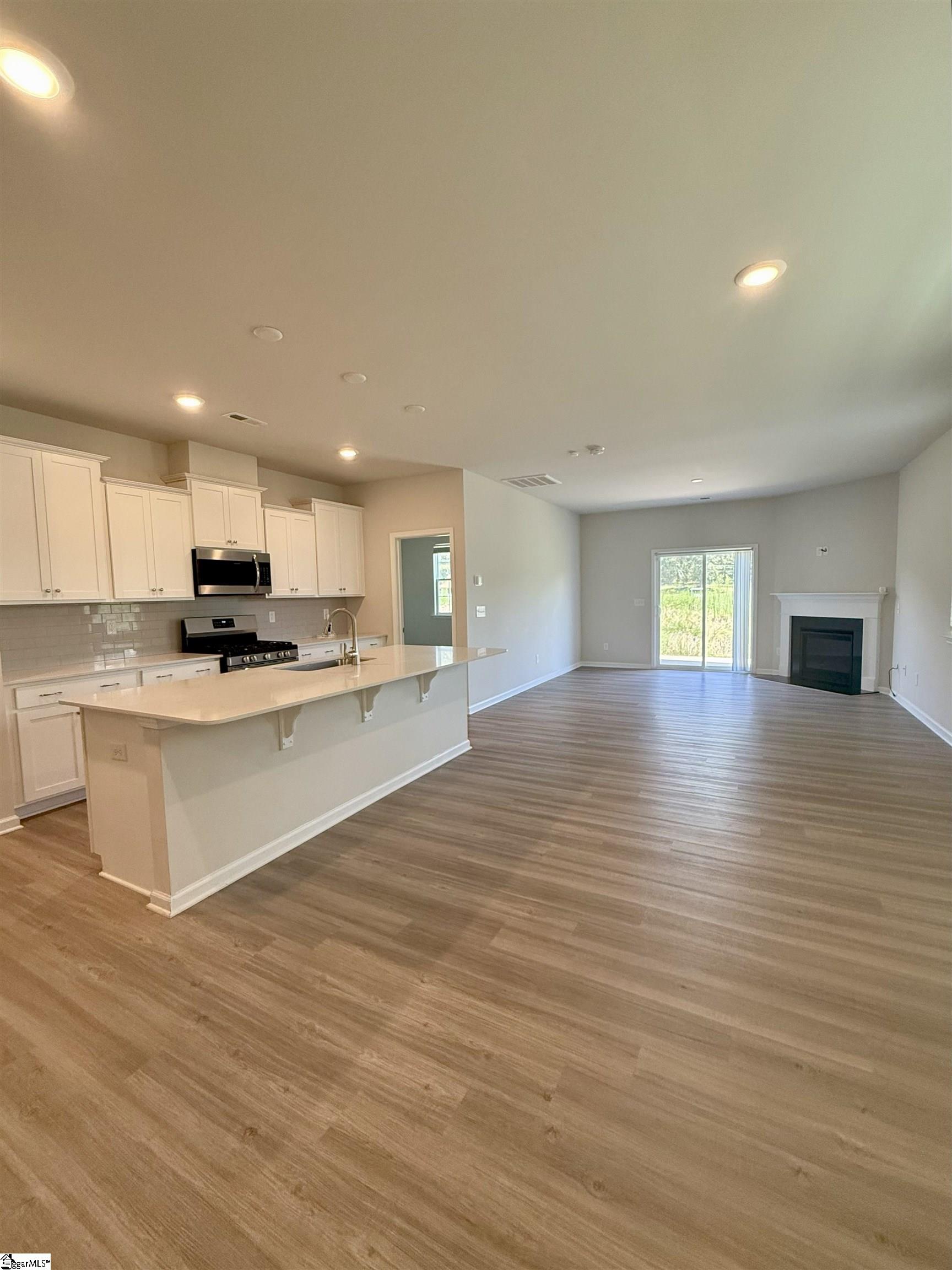 121 Magnolia Street Reidville, SC 29375