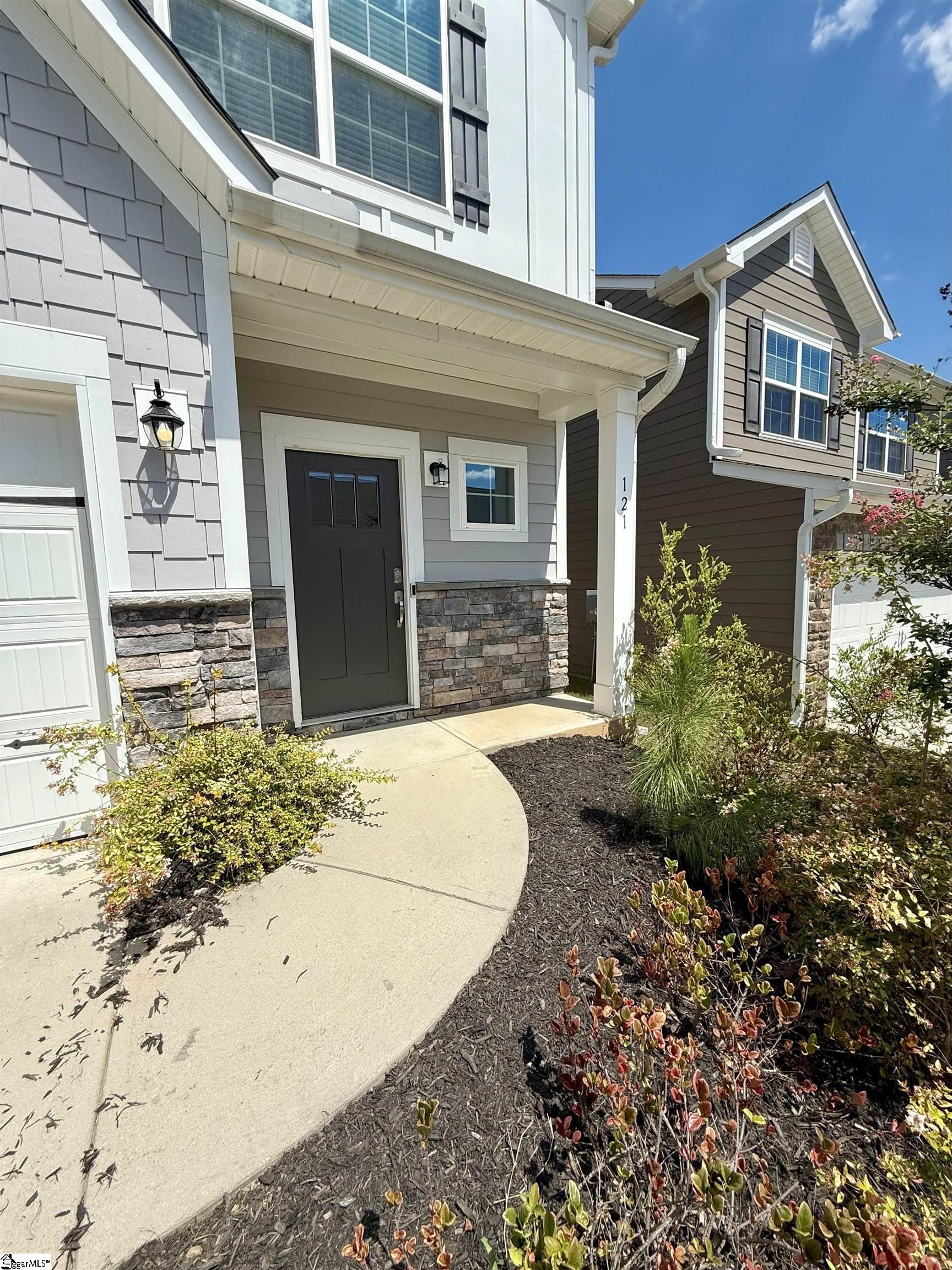 121 Magnolia Street Reidville, SC 29375