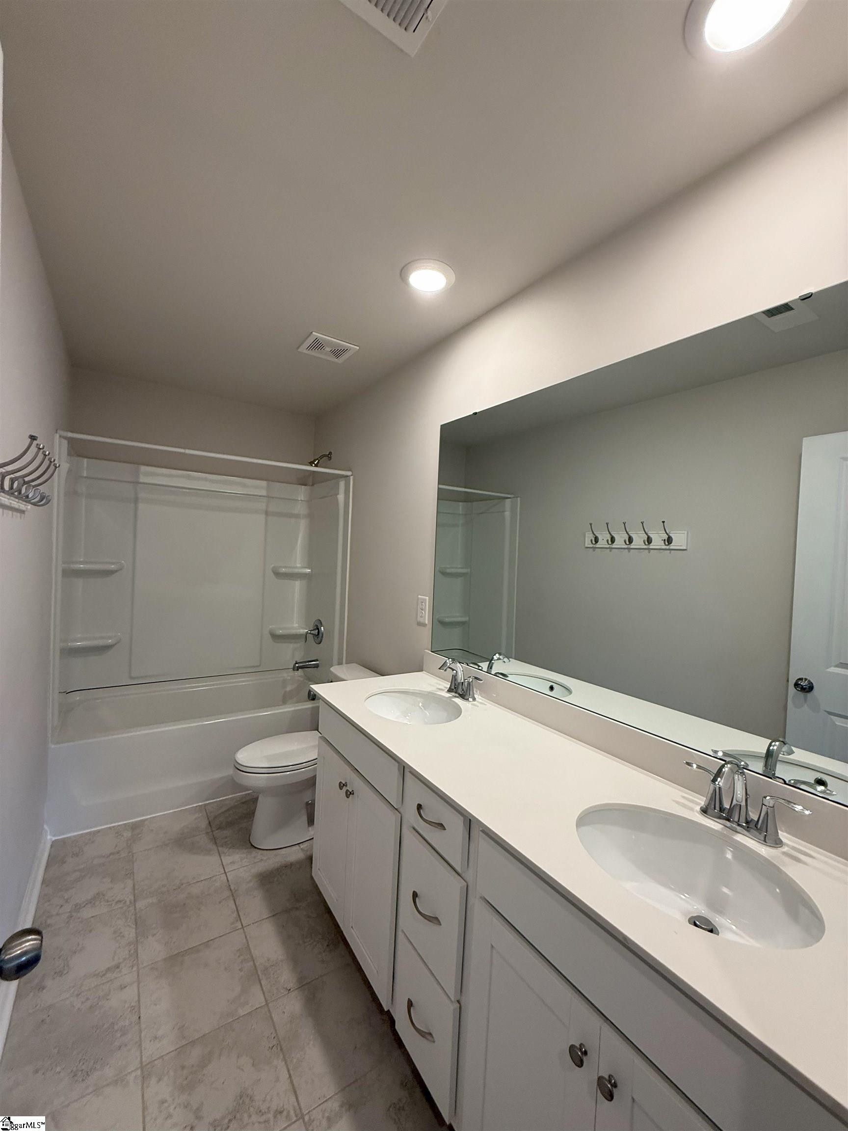 121 Magnolia Street Reidville, SC 29375
